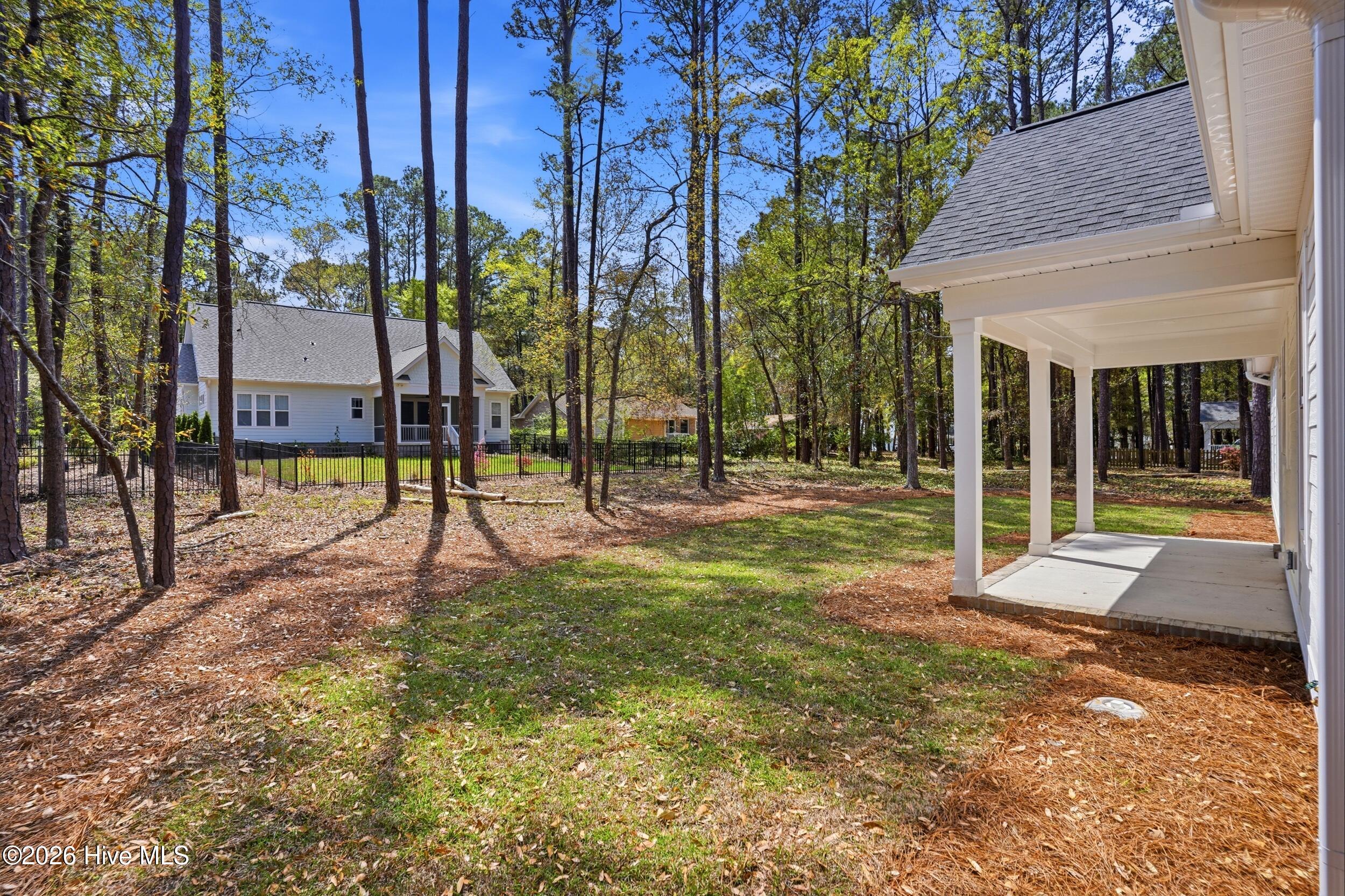 100556928 | Photo 40