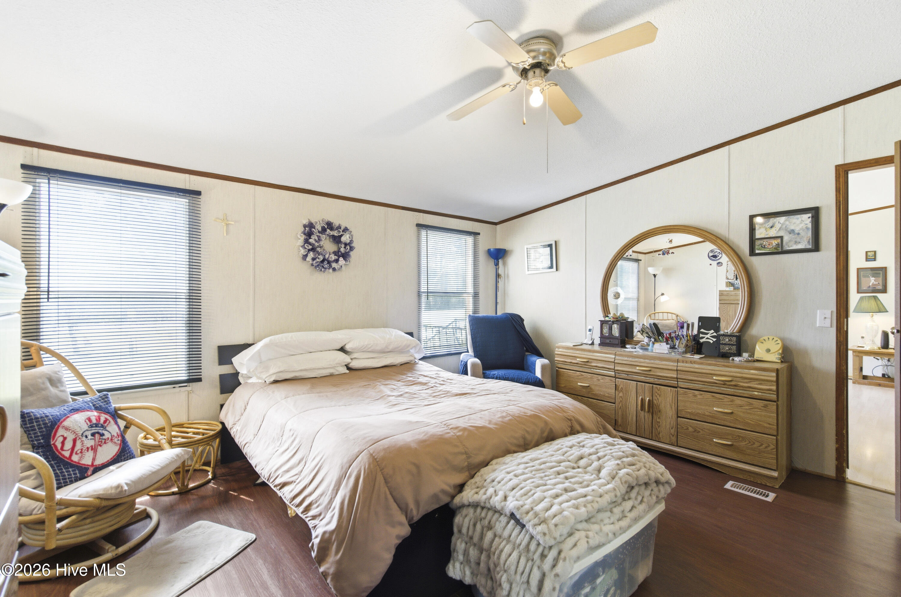 100565497 | Photo 23