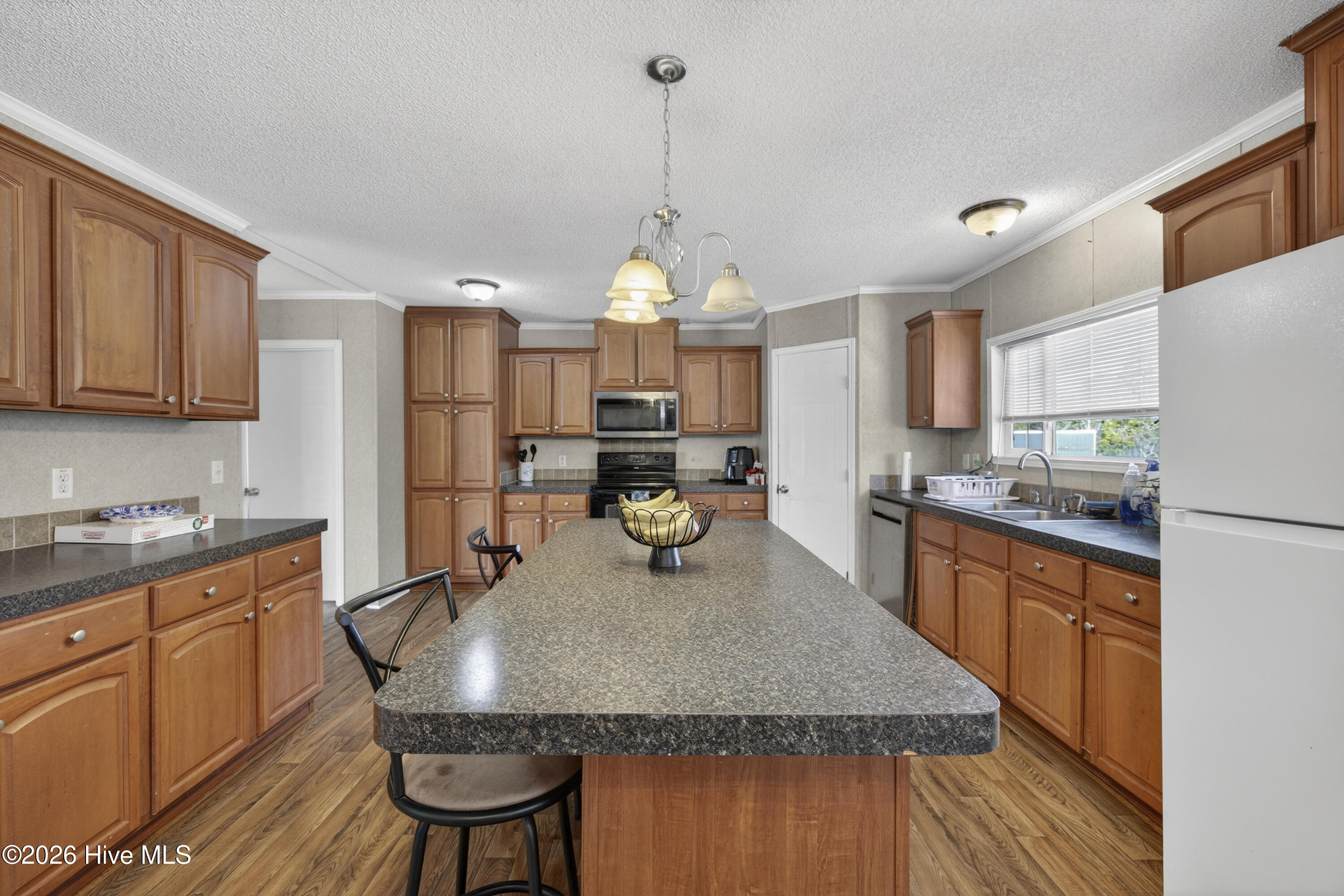 100553499 | Photo 13