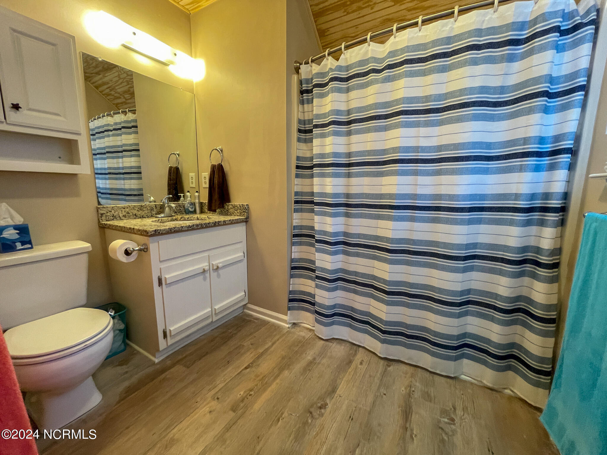 100547664 | Photo 31