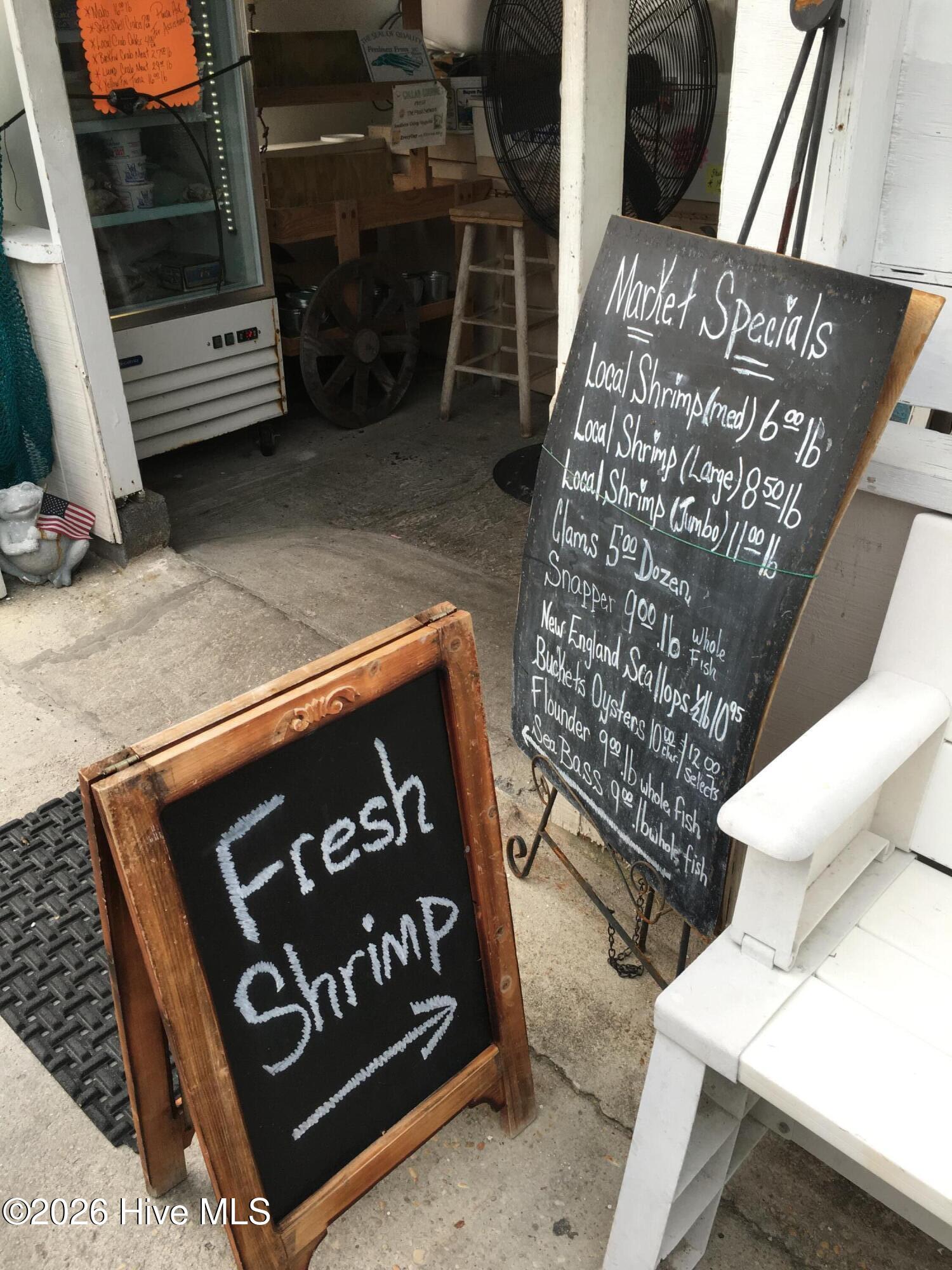 100560957 | Photo 59