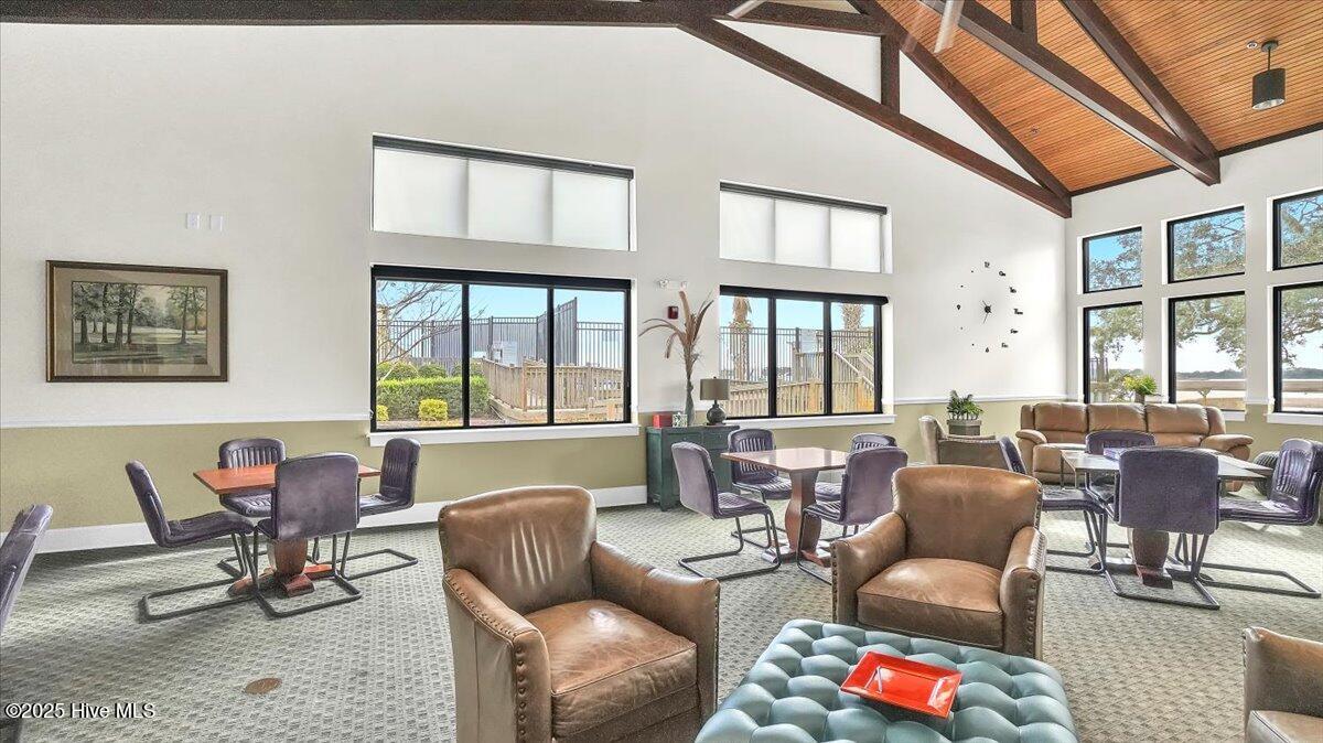 100505838 | Photo 82