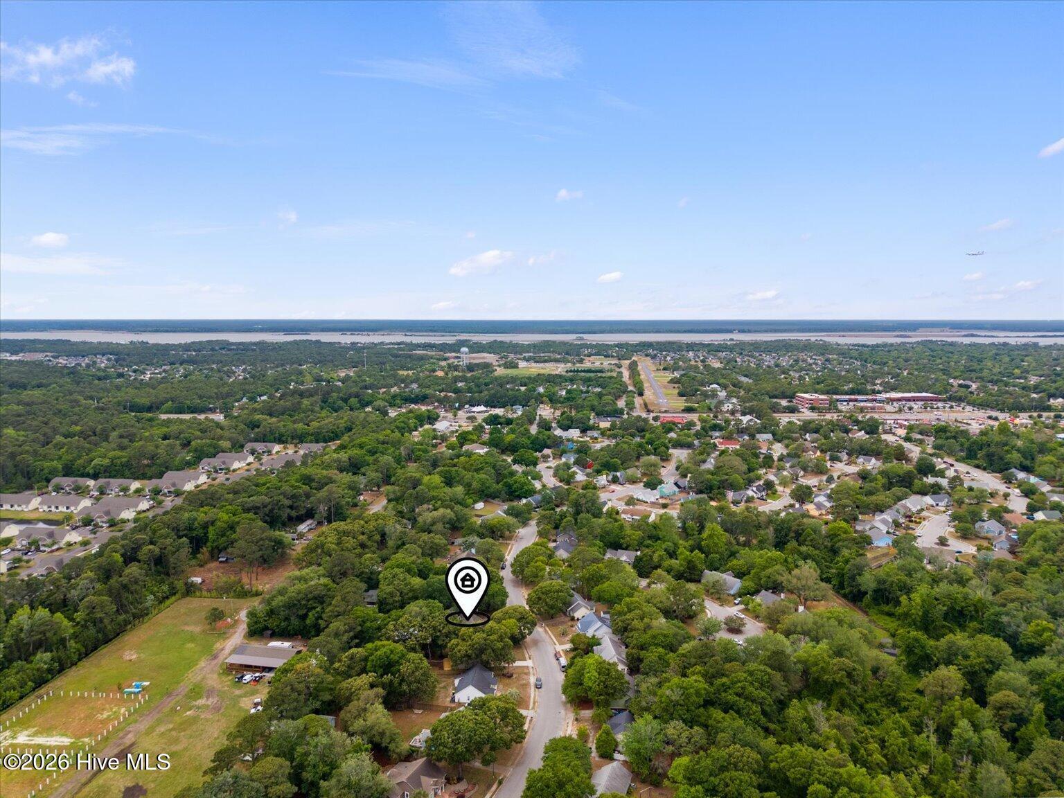 100570357 | Photo 45