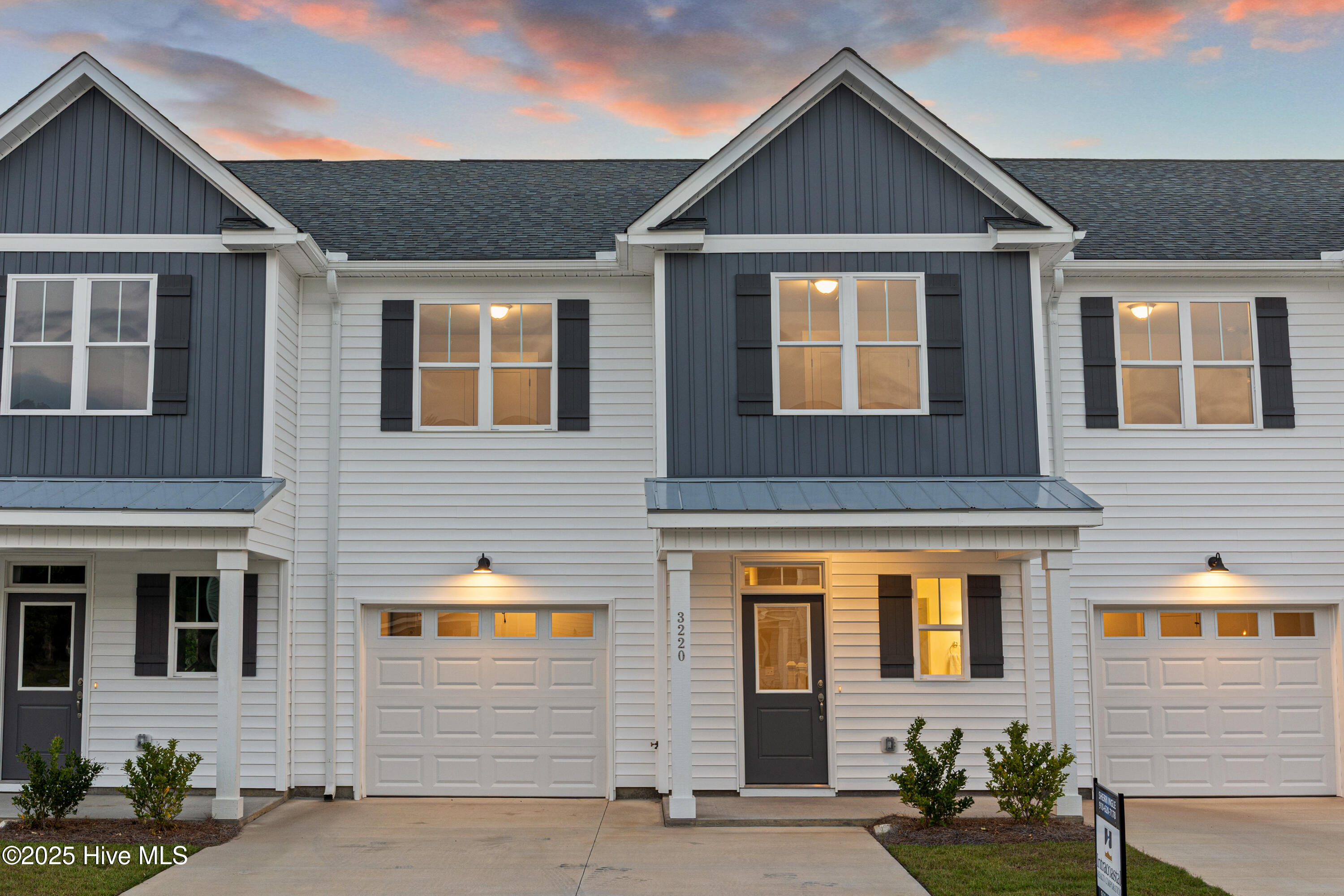 100526530 | Photo 36