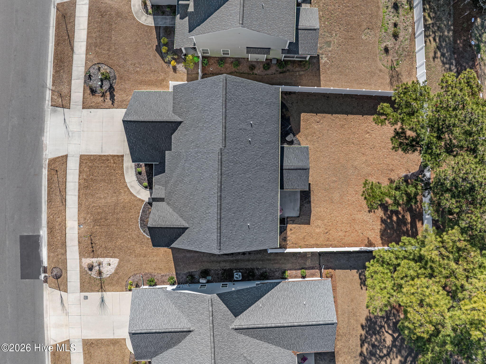 100549684 | Photo 45