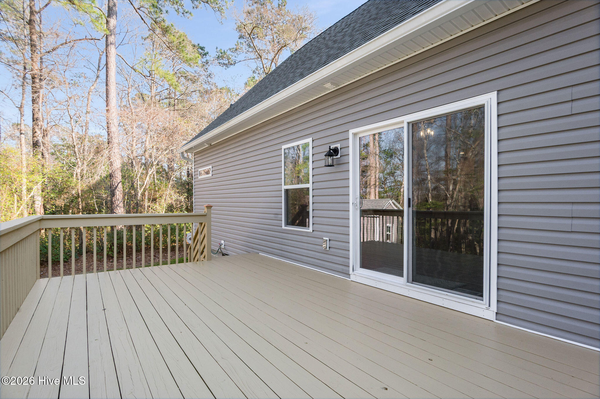 100559948 | Photo 41