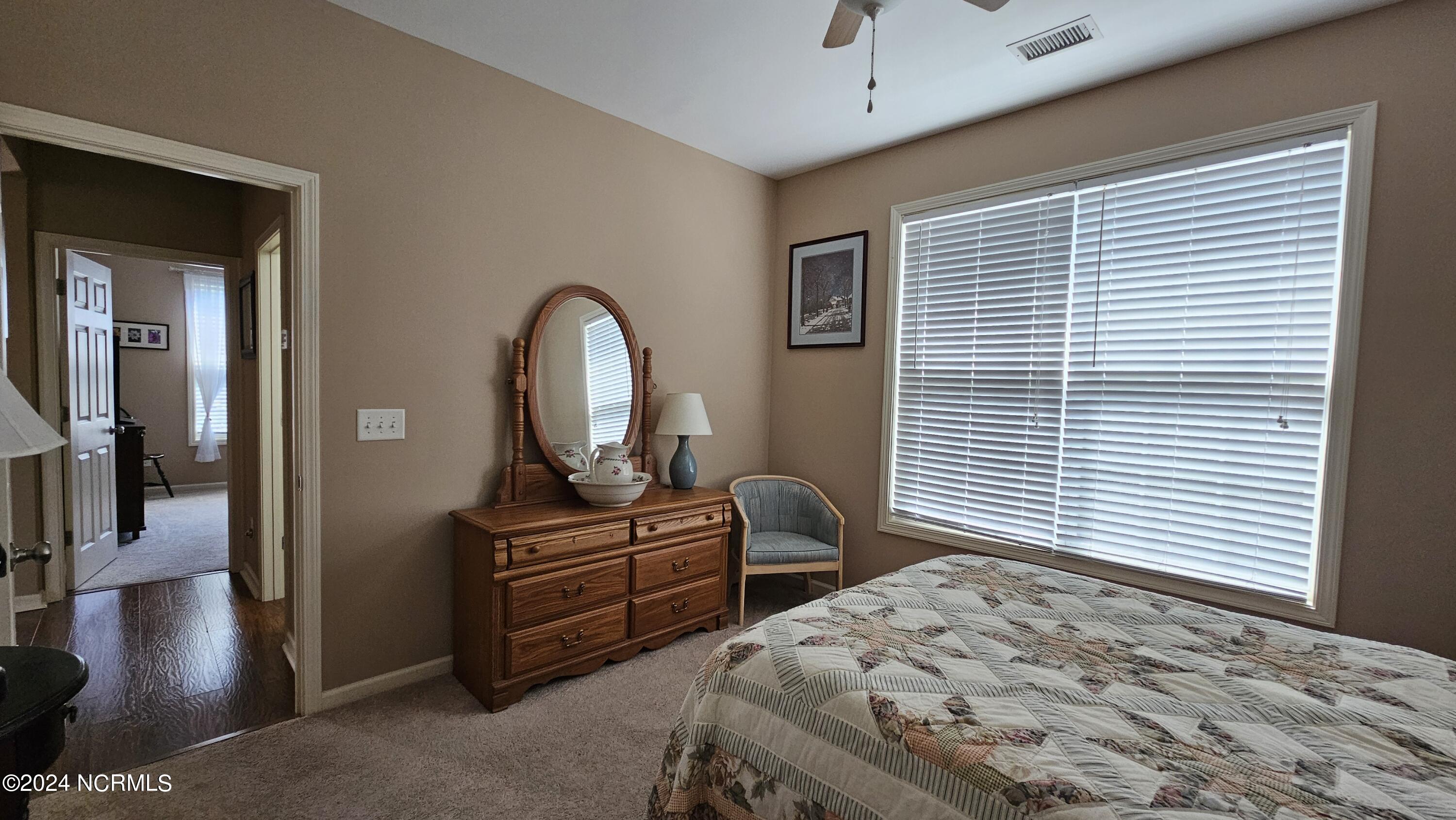 100565741 | Photo 12