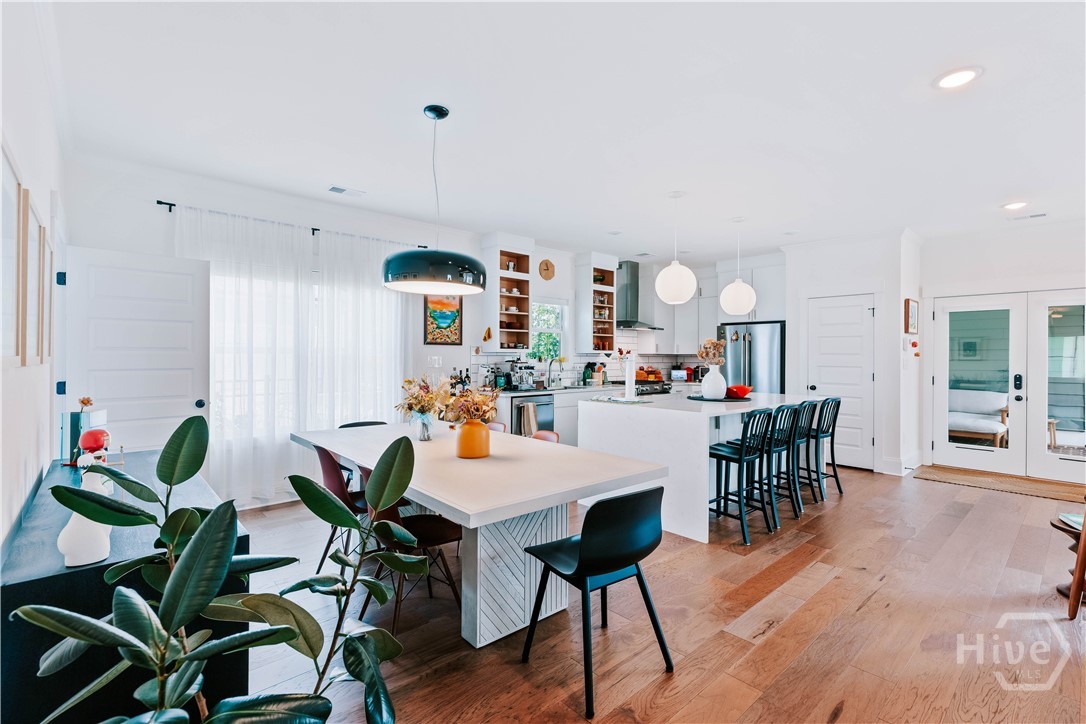 675 Sunset Drive