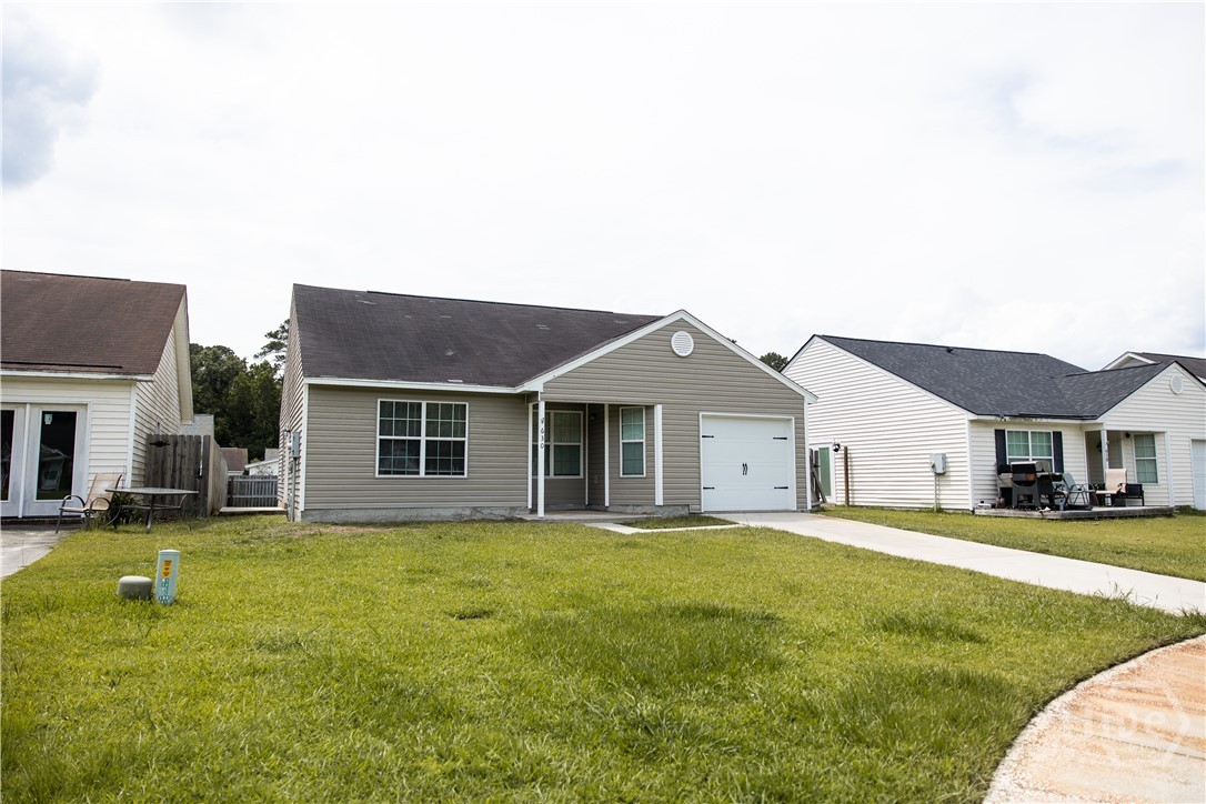 Exterior 3