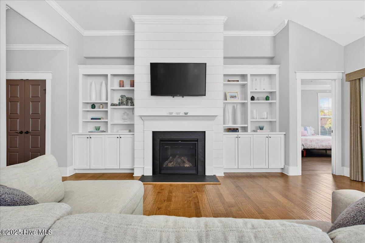 100541370 | Photo 17