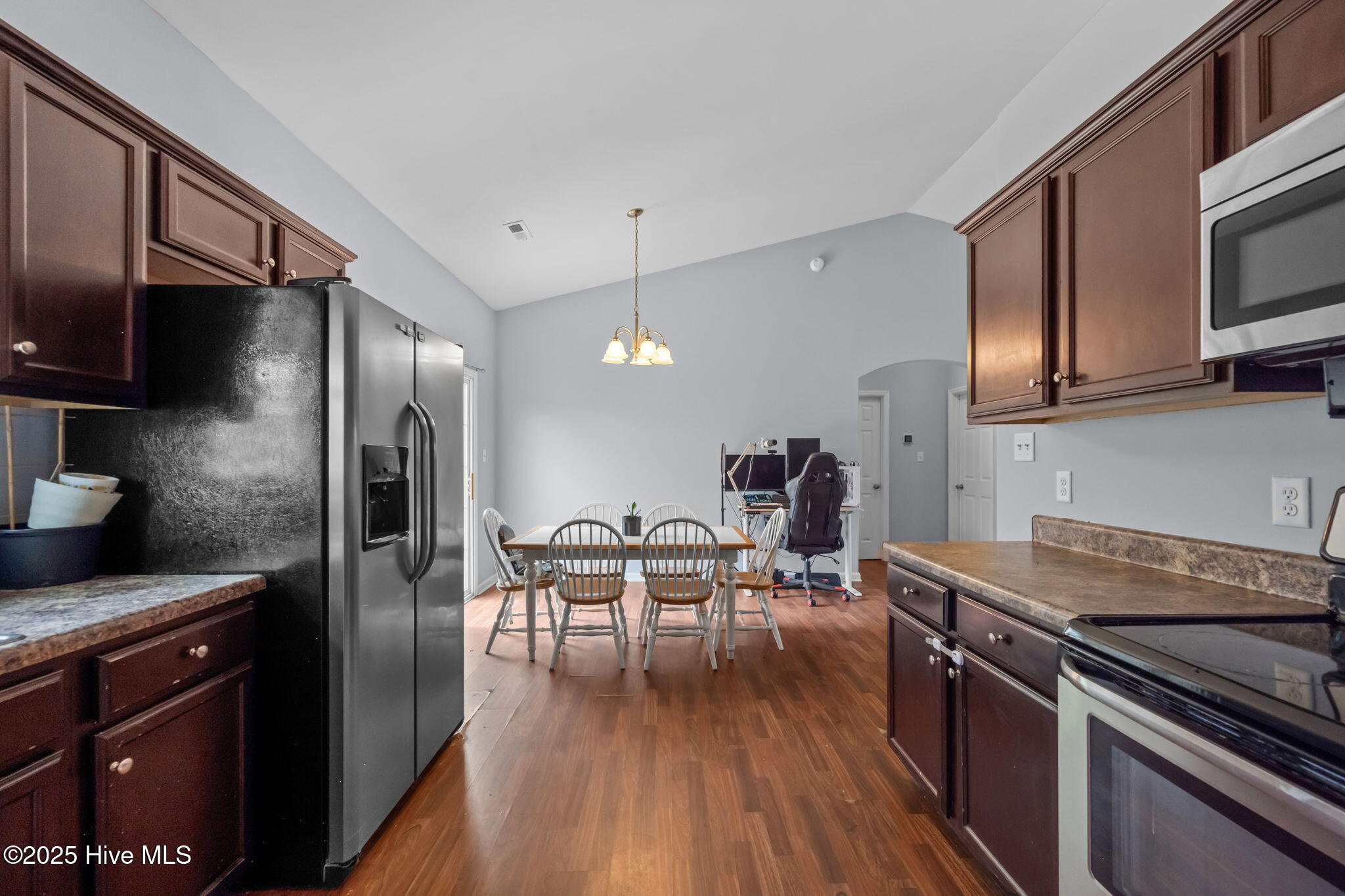 23-web-or-mls-_RAD9222