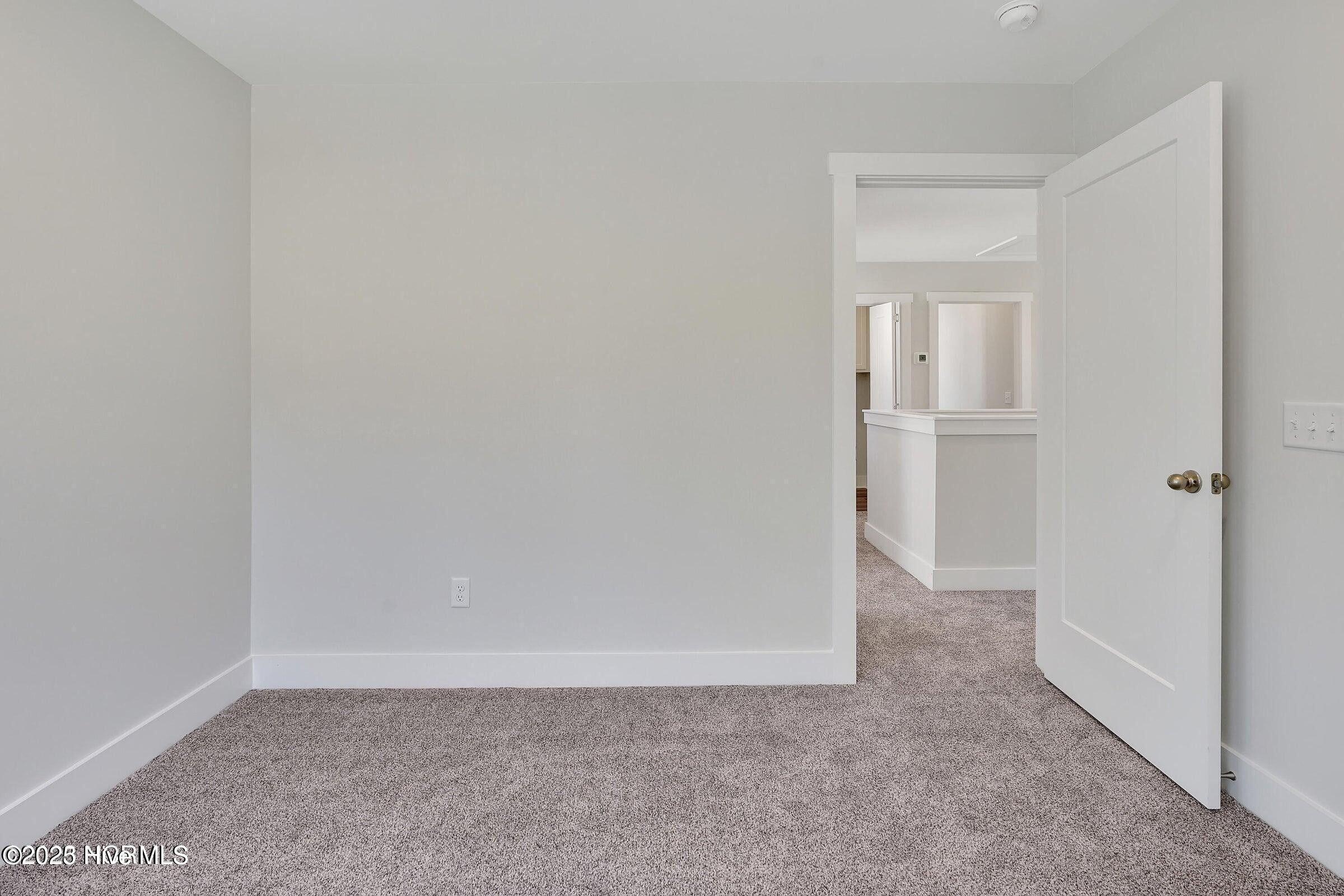 100538285 | Photo 22