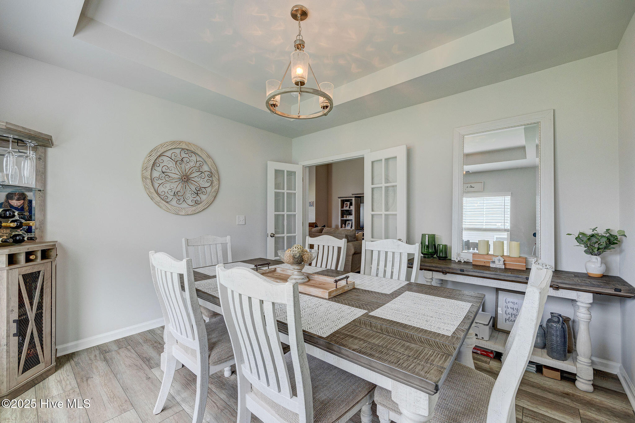 100506096 | Photo 24