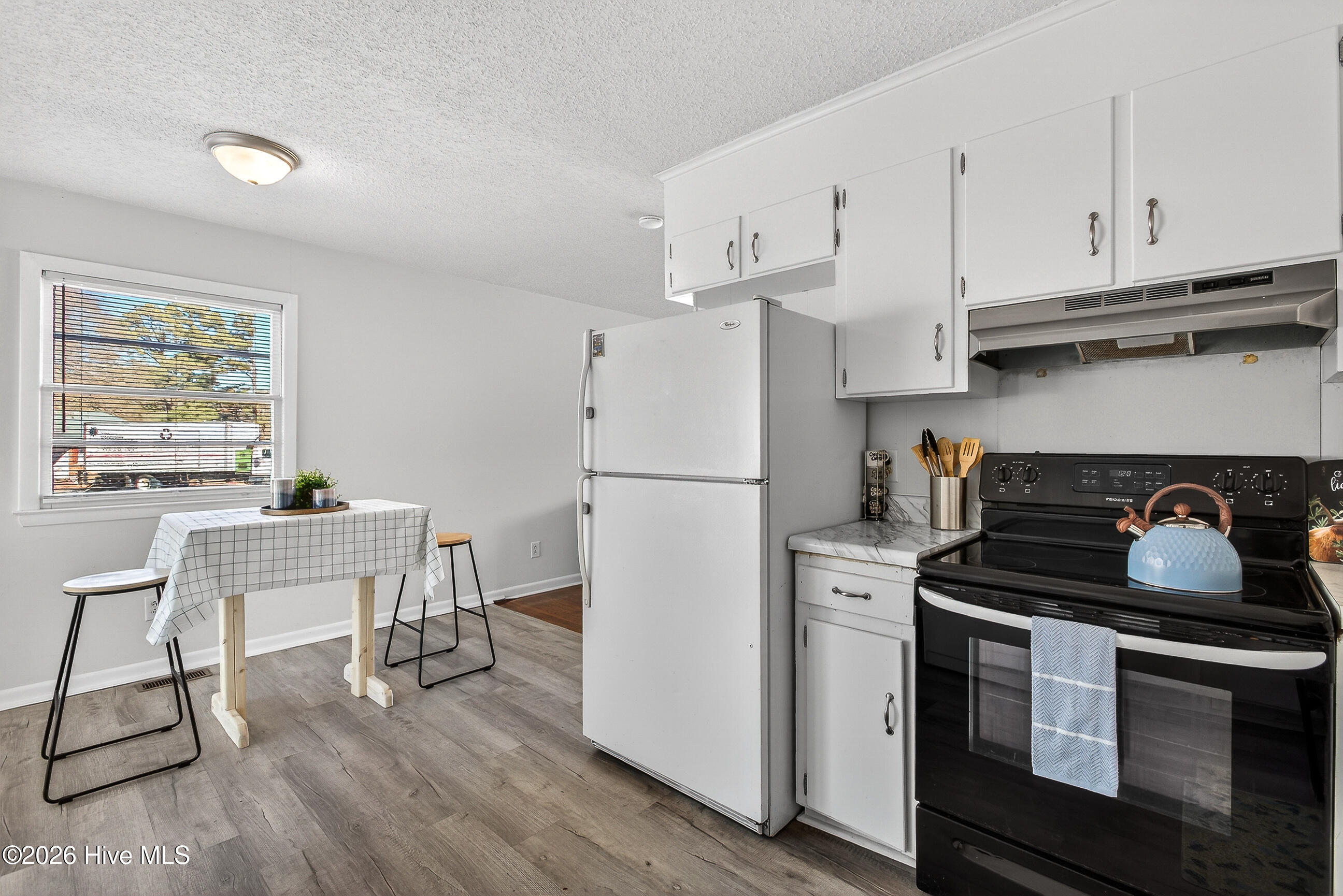 100553454 | Photo 12