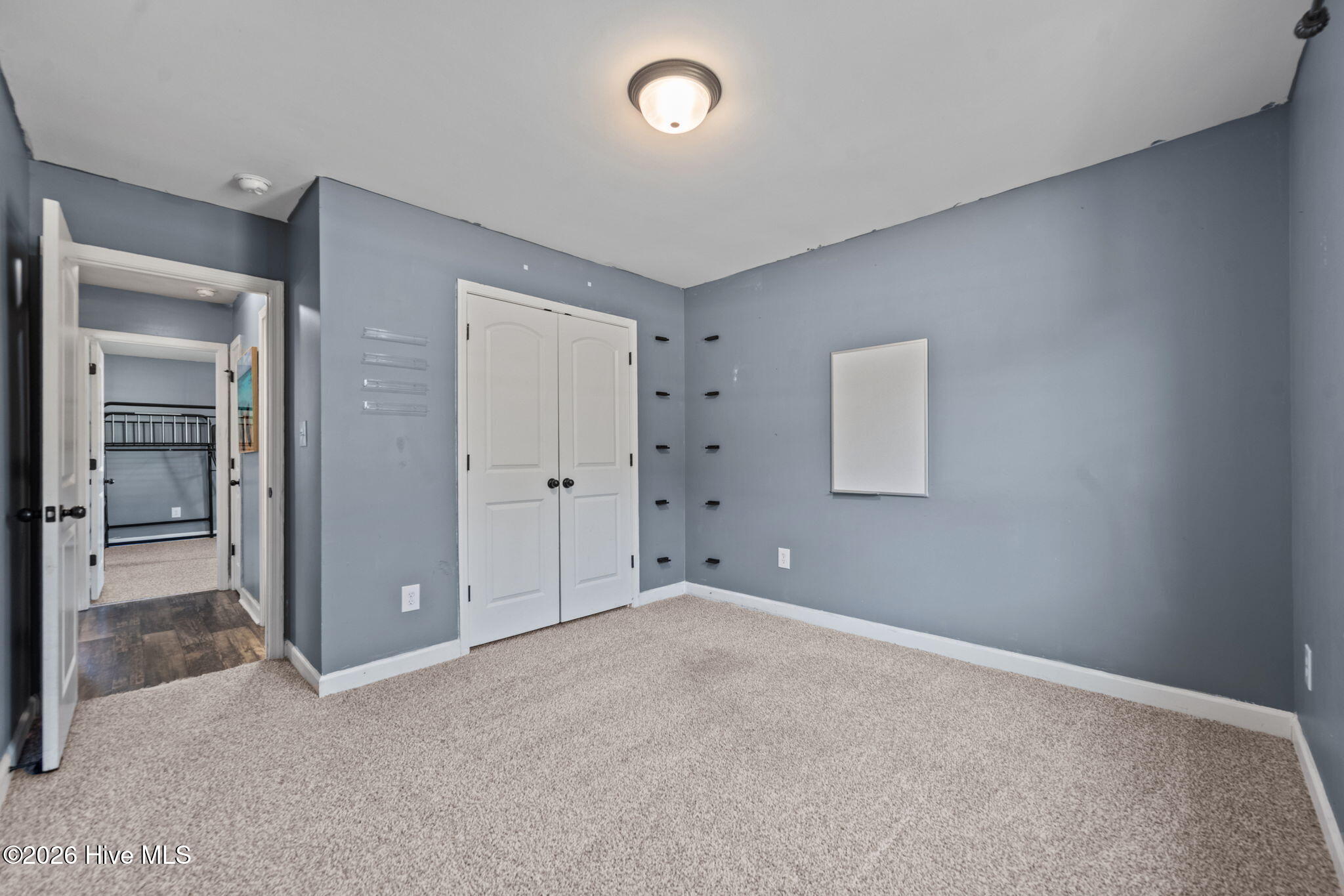 100547902 | Photo 31