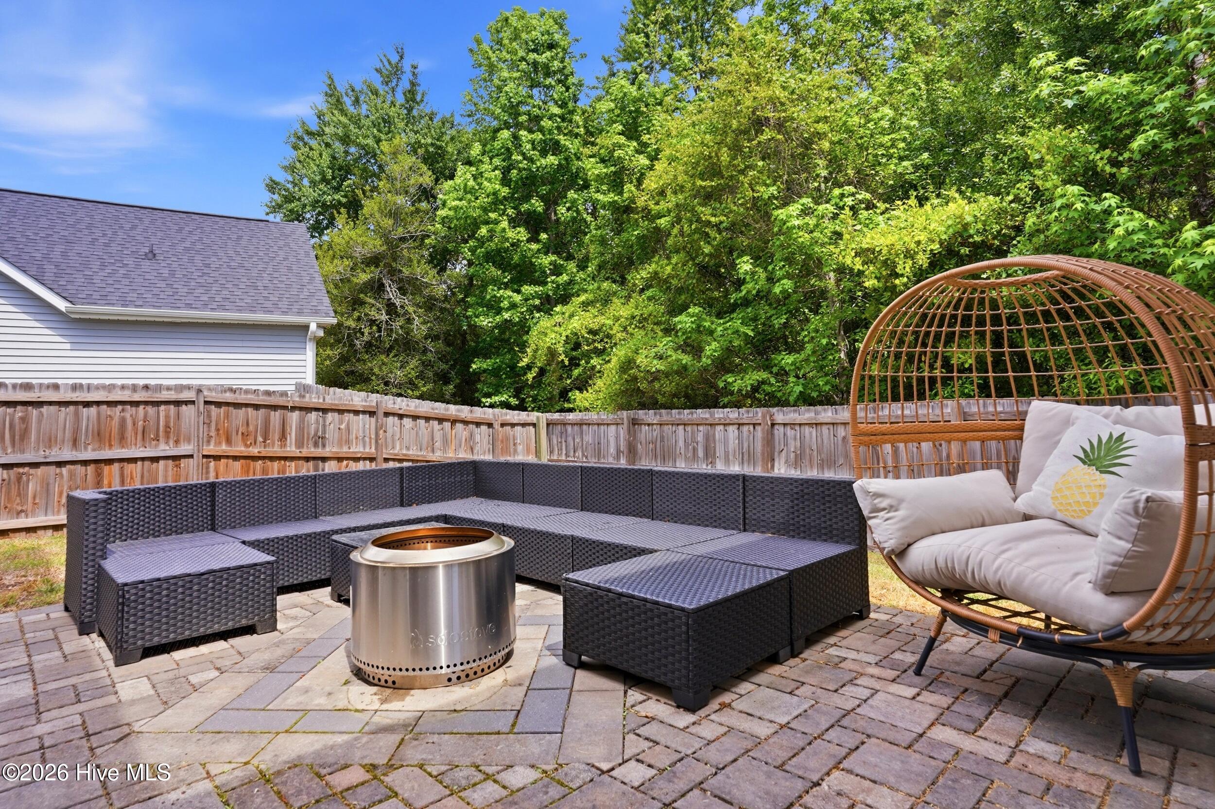 100570398 | Photo 29