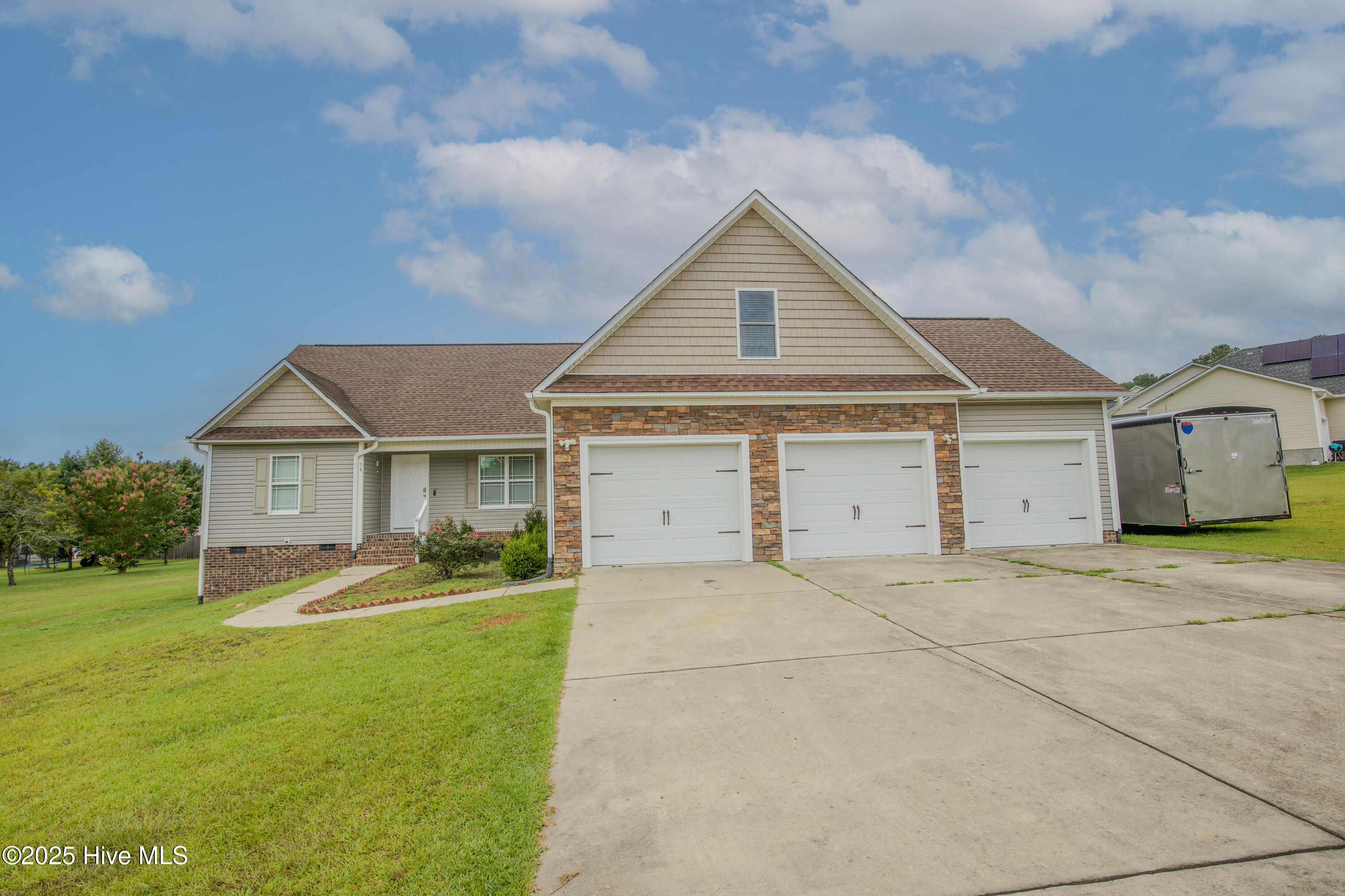 Property at 74 Jaylin Oaks Drive