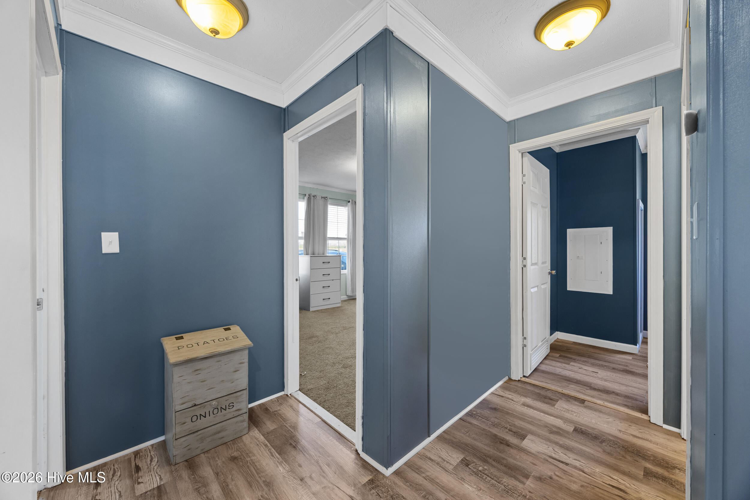 101 R & B Court, Chinquapin, NC 28521 – photo 17: 20_hallway