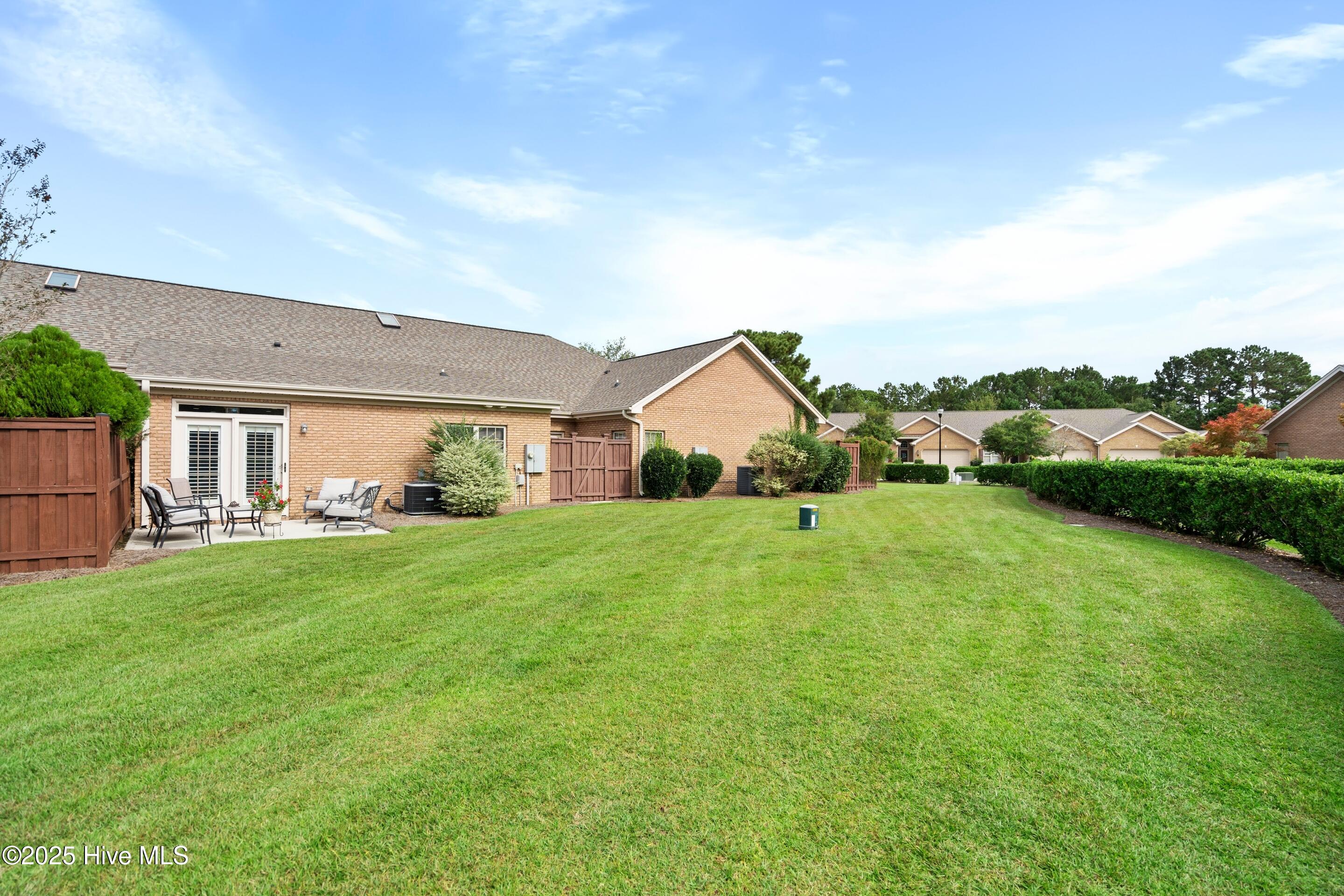 100534079 | Photo 34