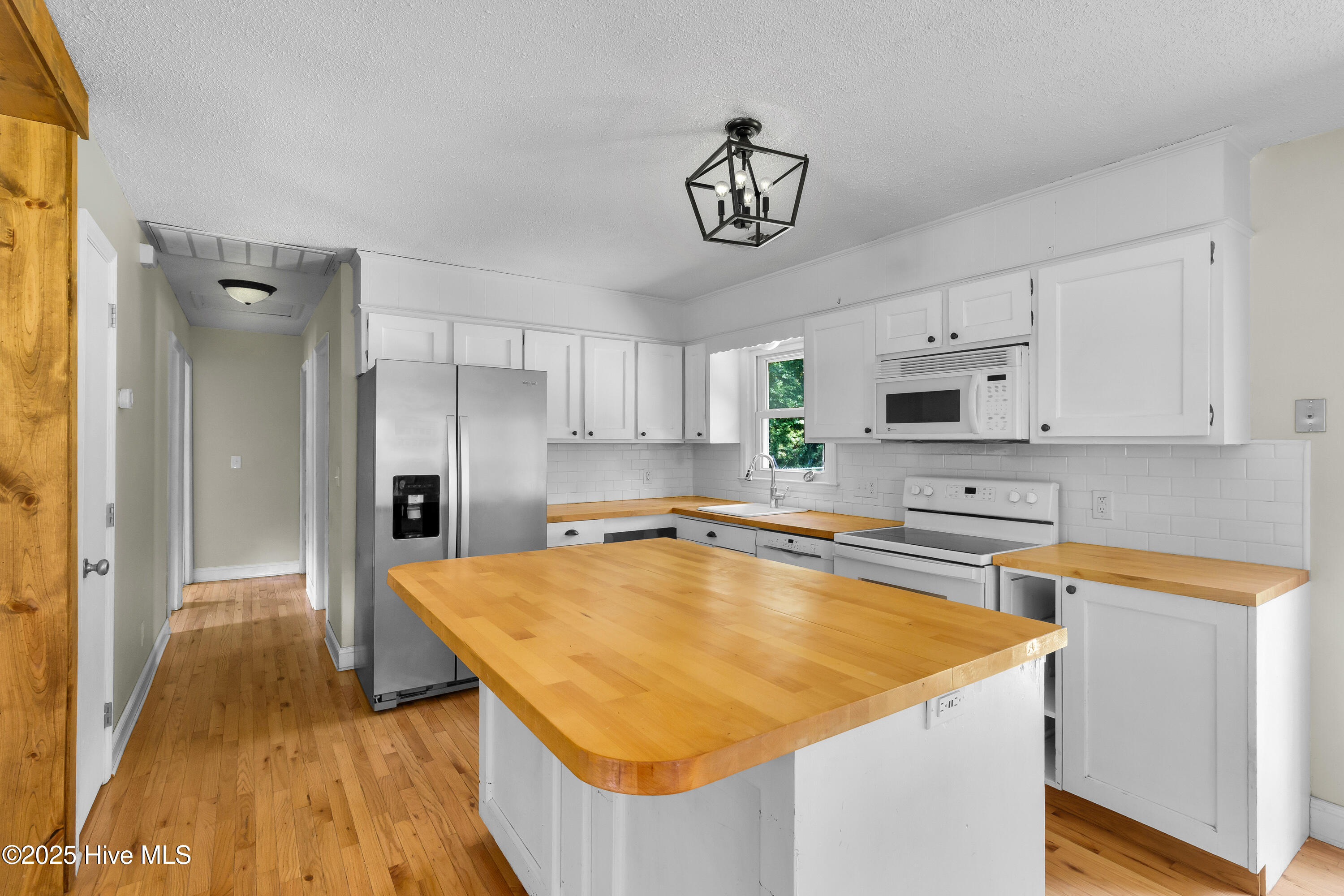 Homes for sale in New Bern, NC | 435 Sanders Ln, New Bern, NC 28562 | MLS# 100529174