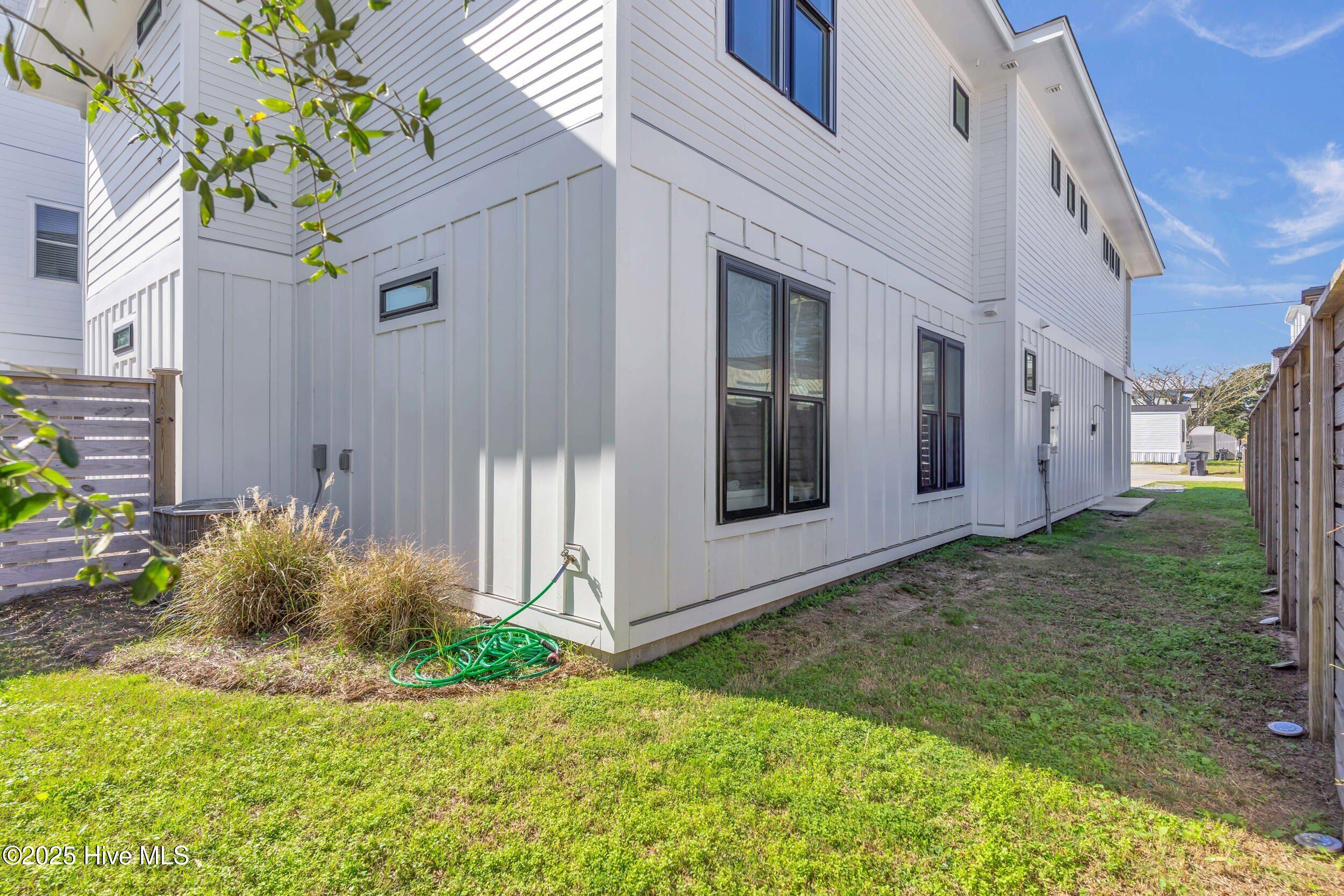 100541692 | Photo 33