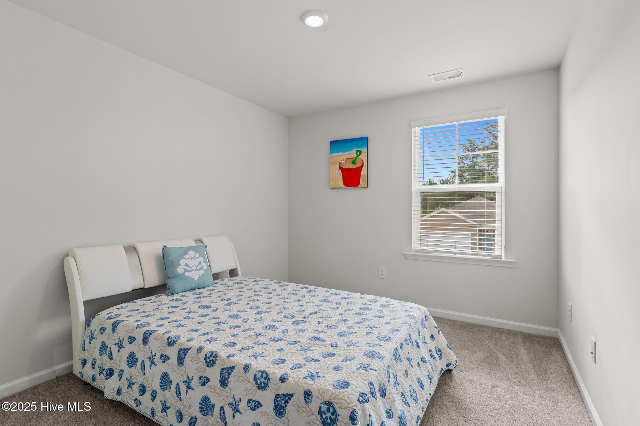 100526308 | Photo 24