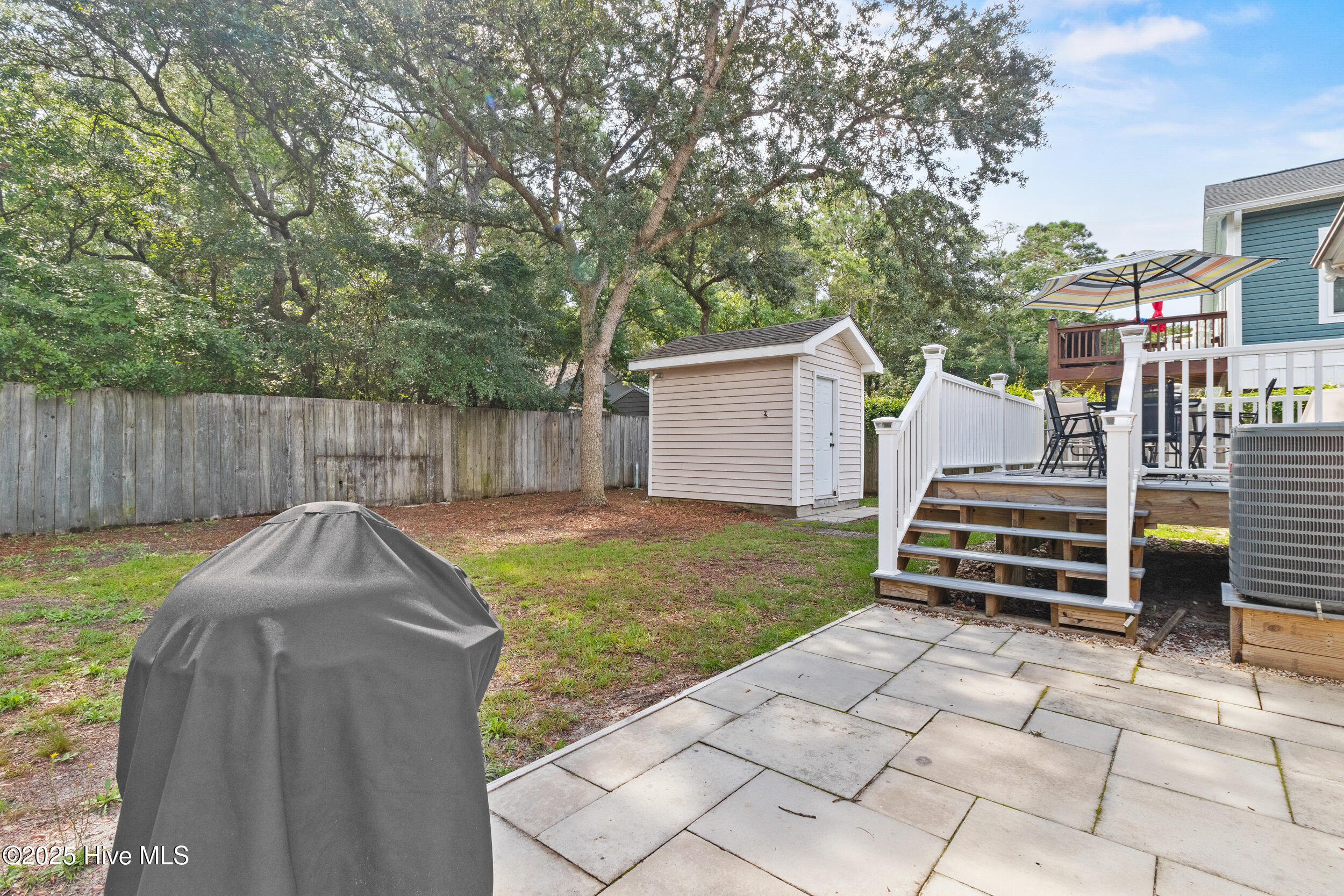 100525296 | Photo 35