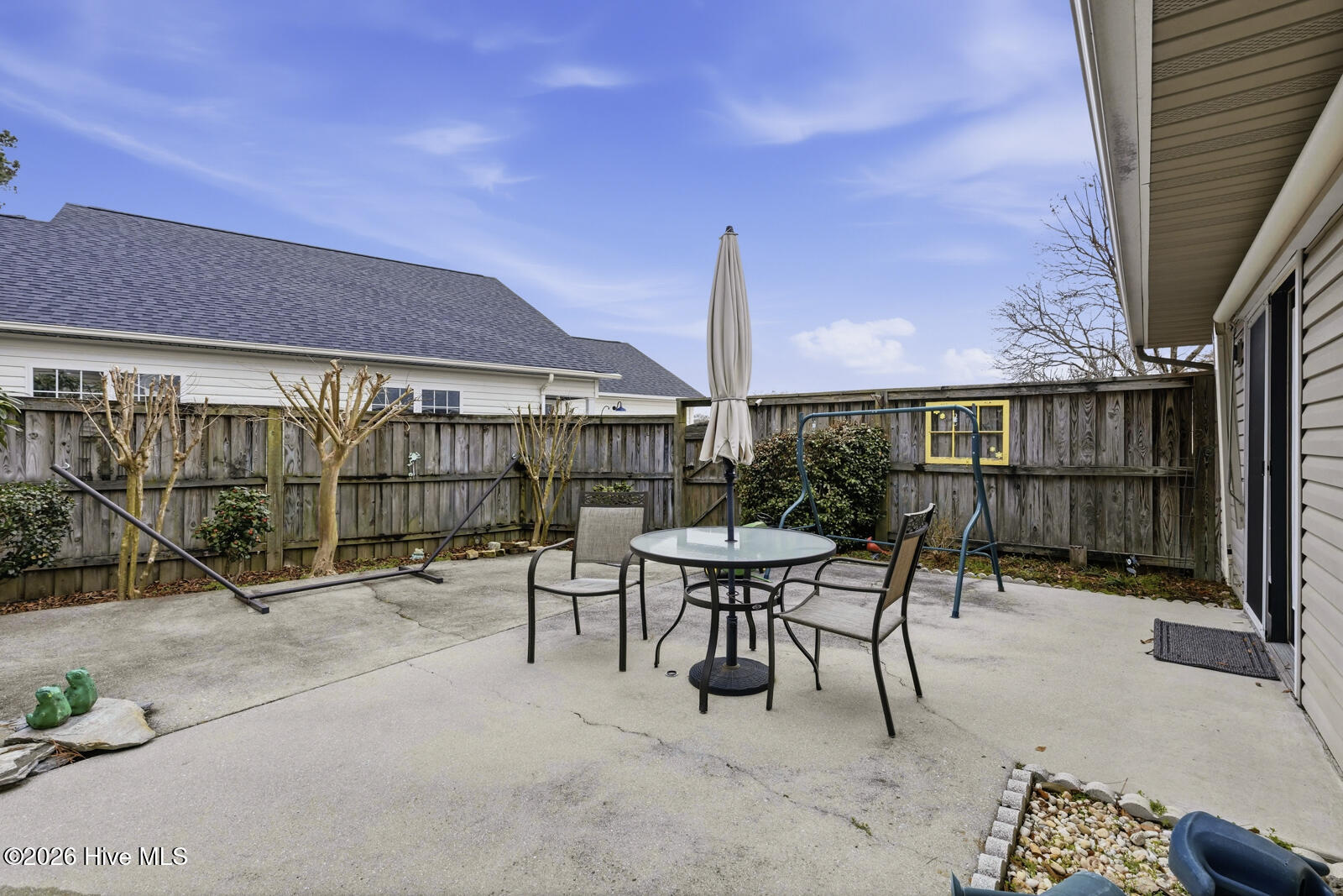 100557609 | Photo 24