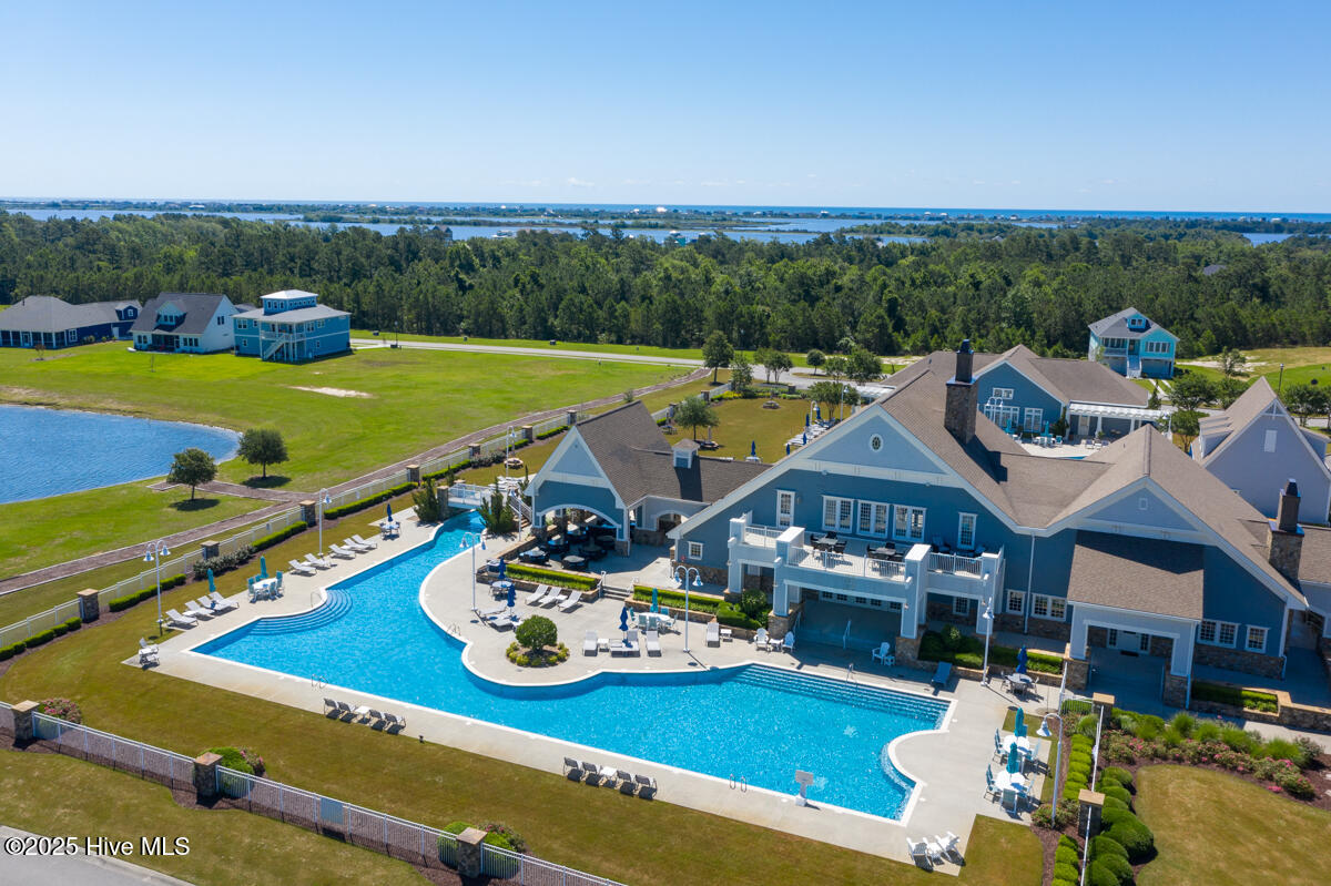 100517421 | Photo 48