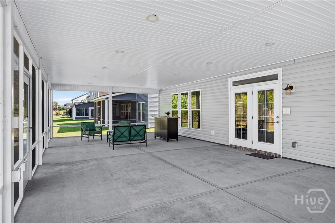 screened patio 40 x 20, 800 sq feet with 100 sq fe