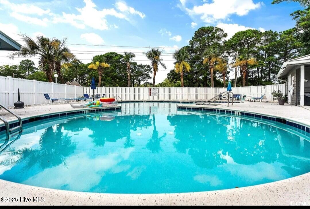 100535868 | Photo 38