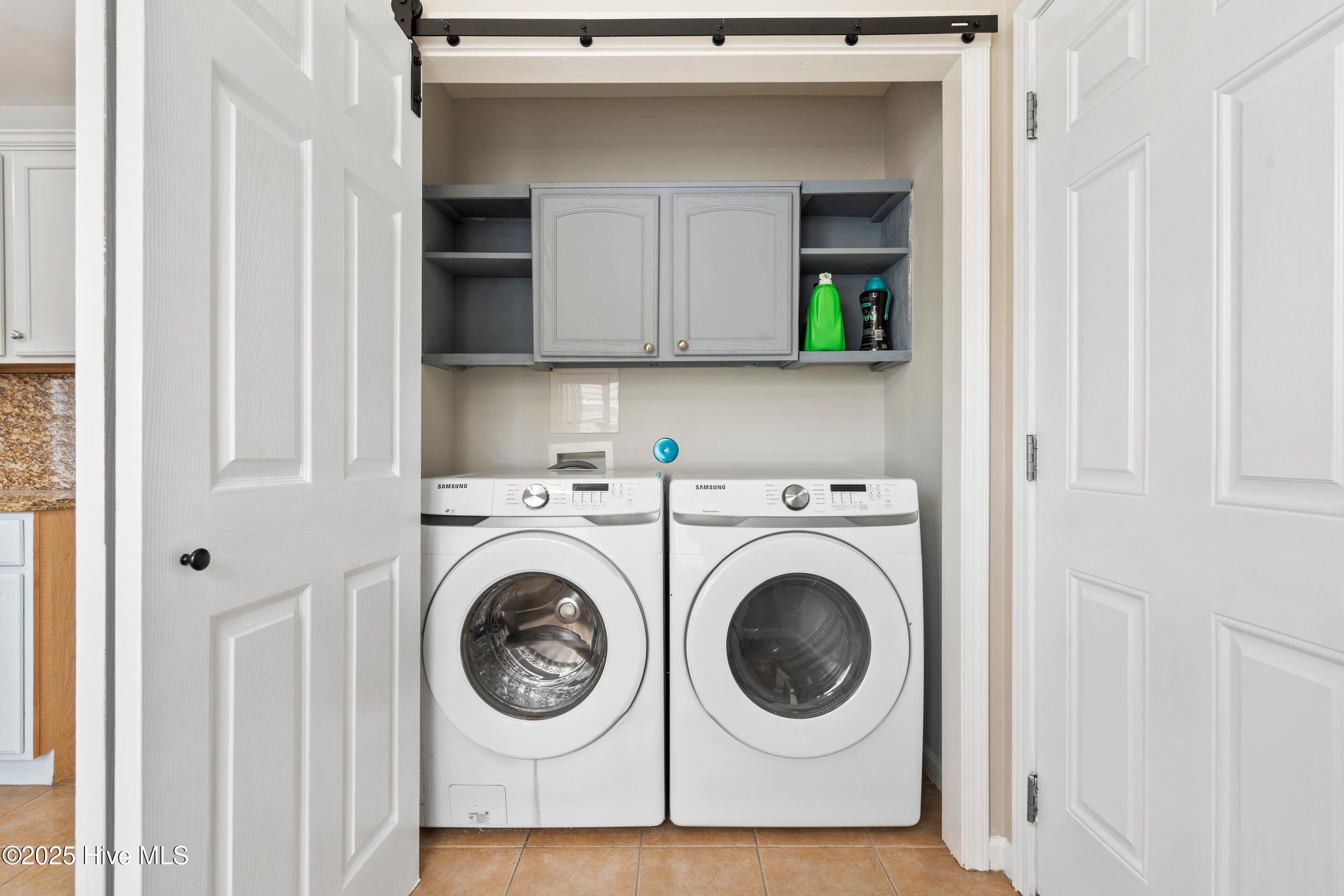 100538877 | Photo 36