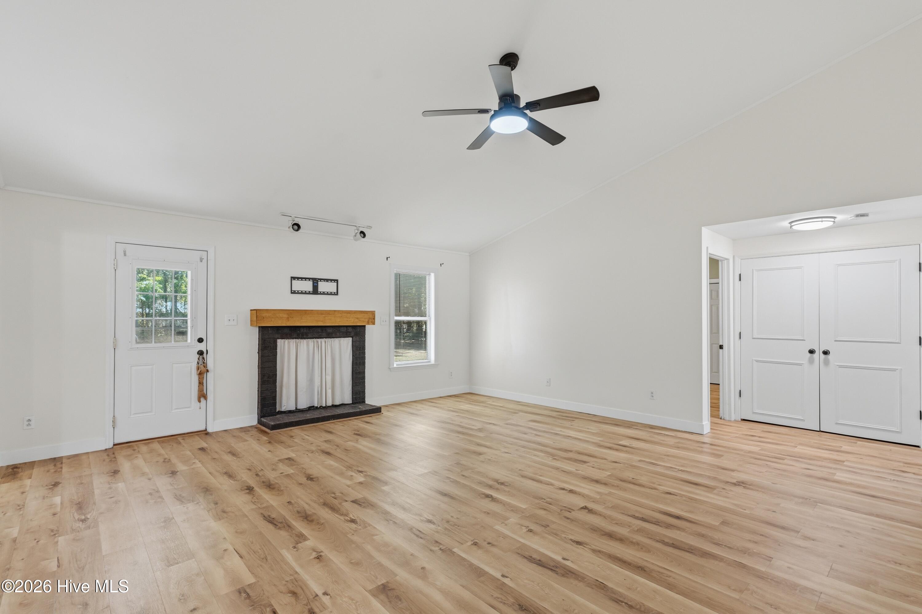 220 E Lakeridge Landing, Jacksonville, NC 28546 – photo 3: 220 E Lakeridge Landing _ 19