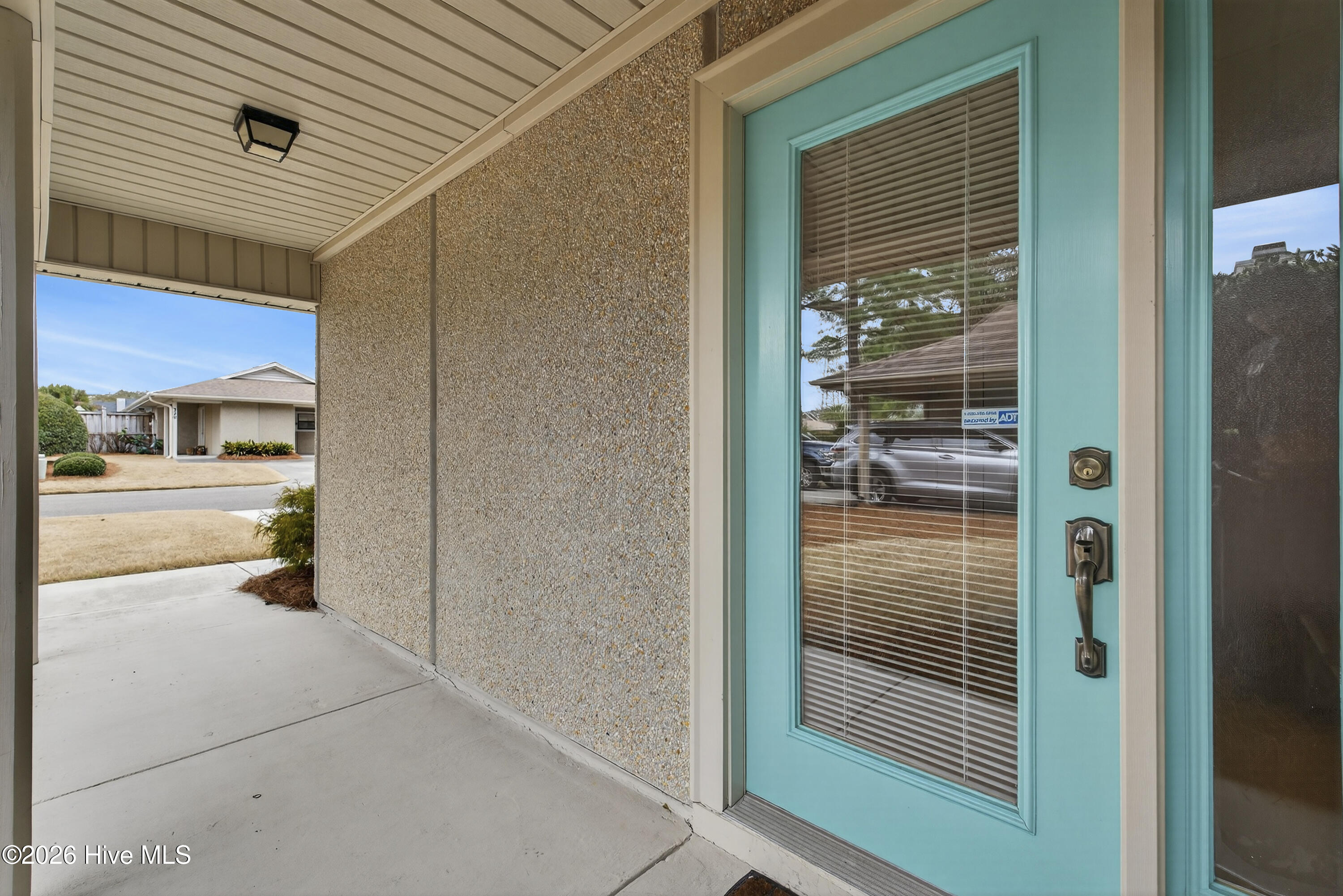 100557206 | Photo 32