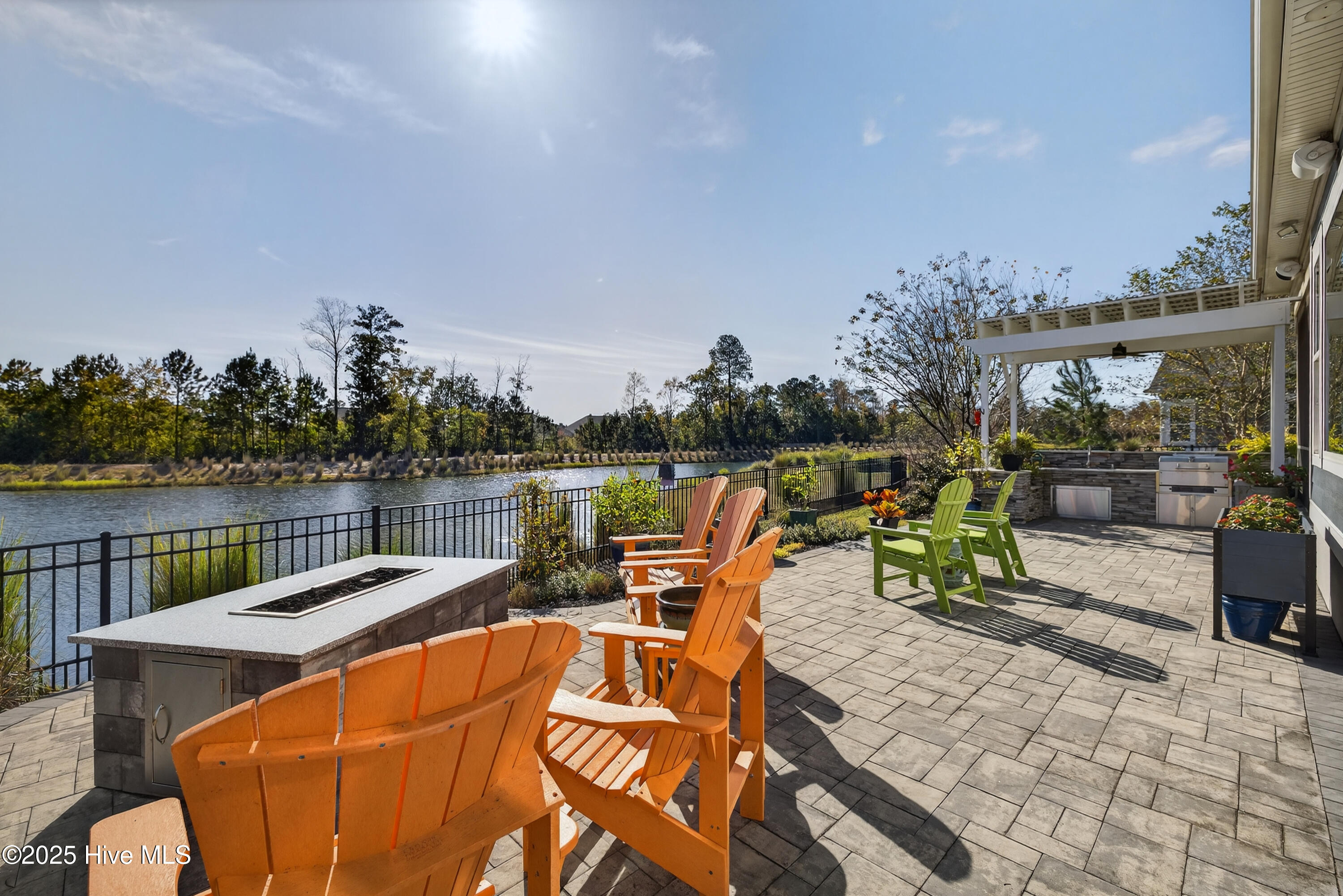 100541108 | Photo 30