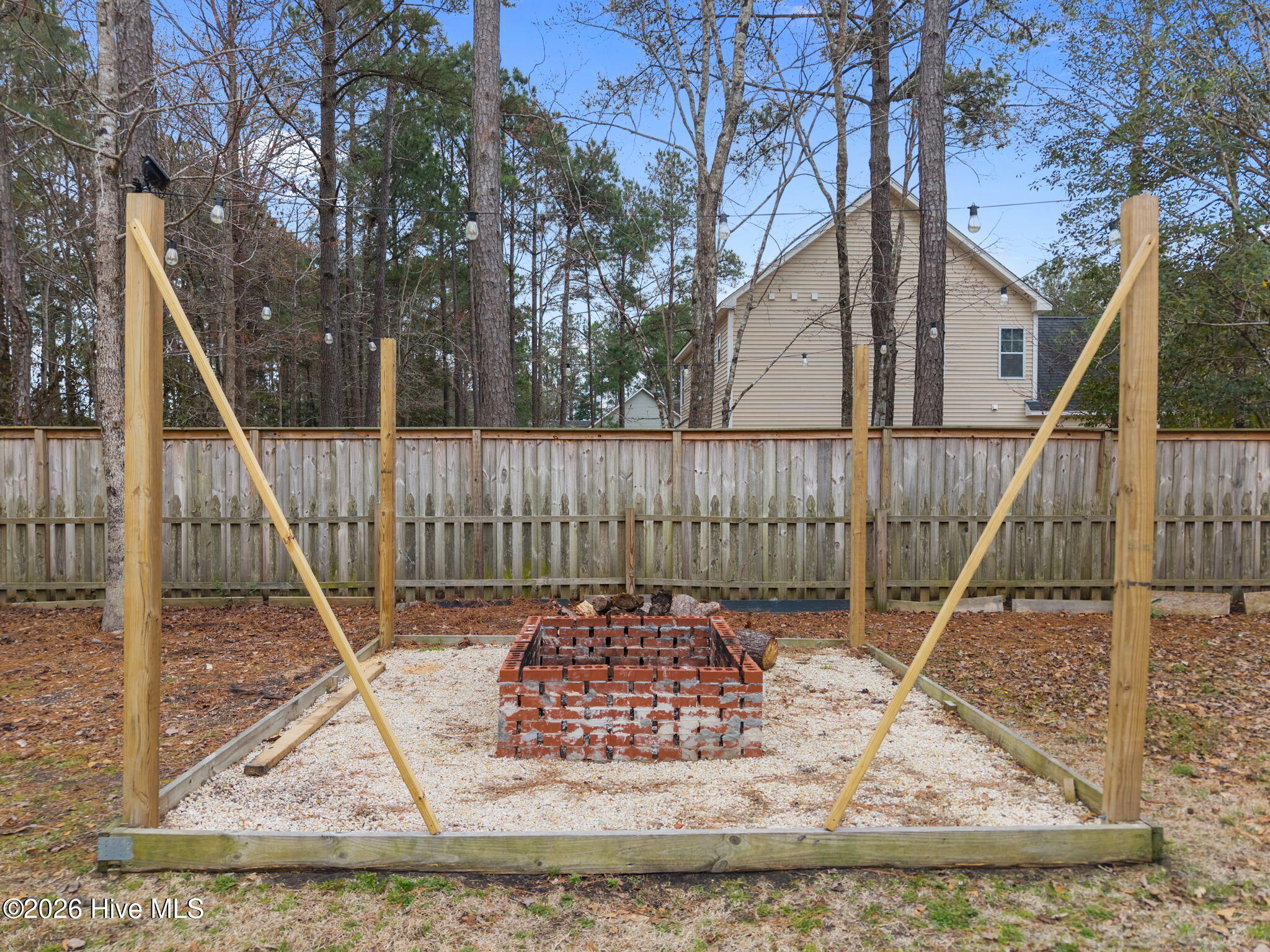 100558672 | Photo 56