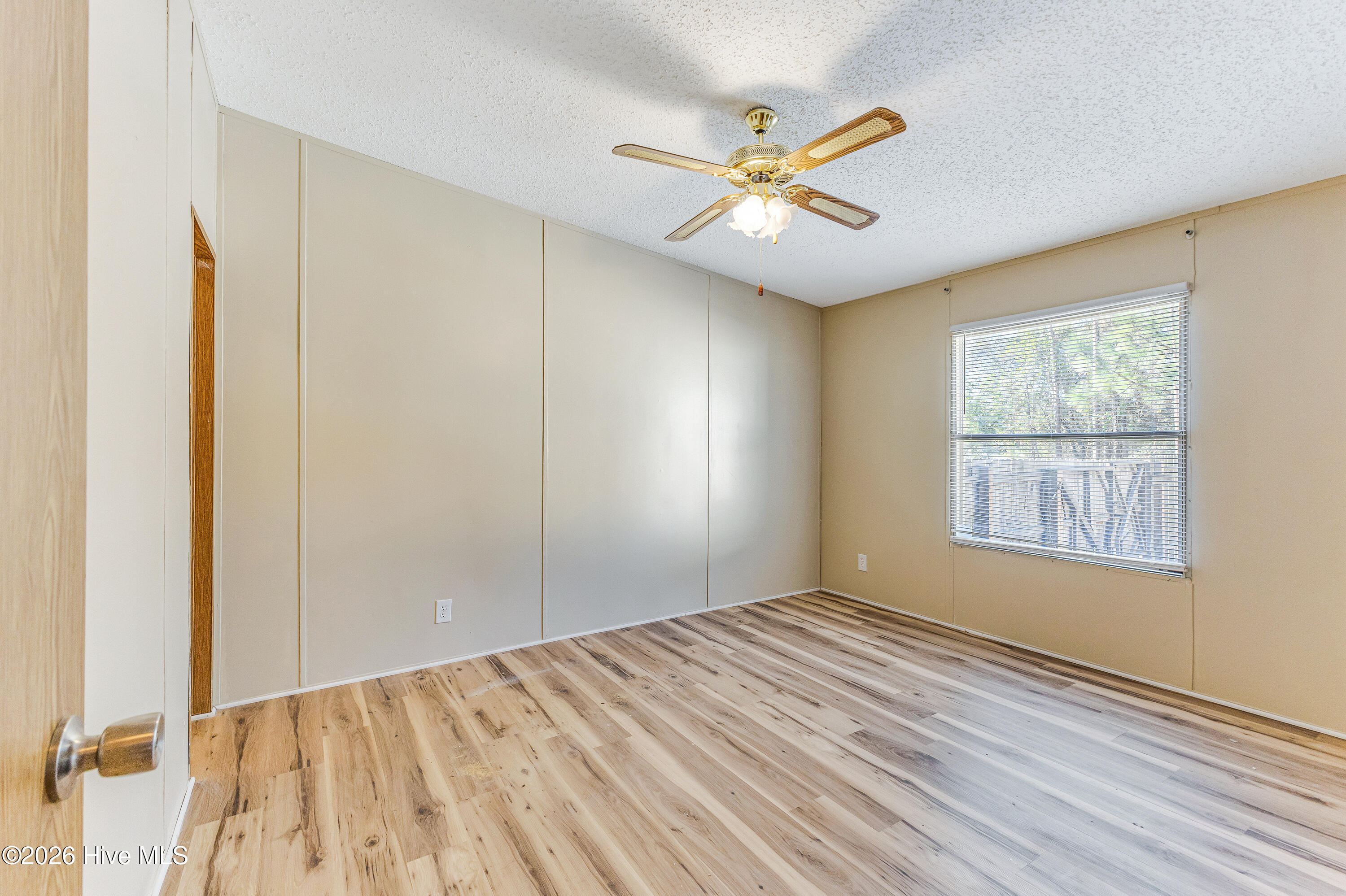 100564179 | Photo 17