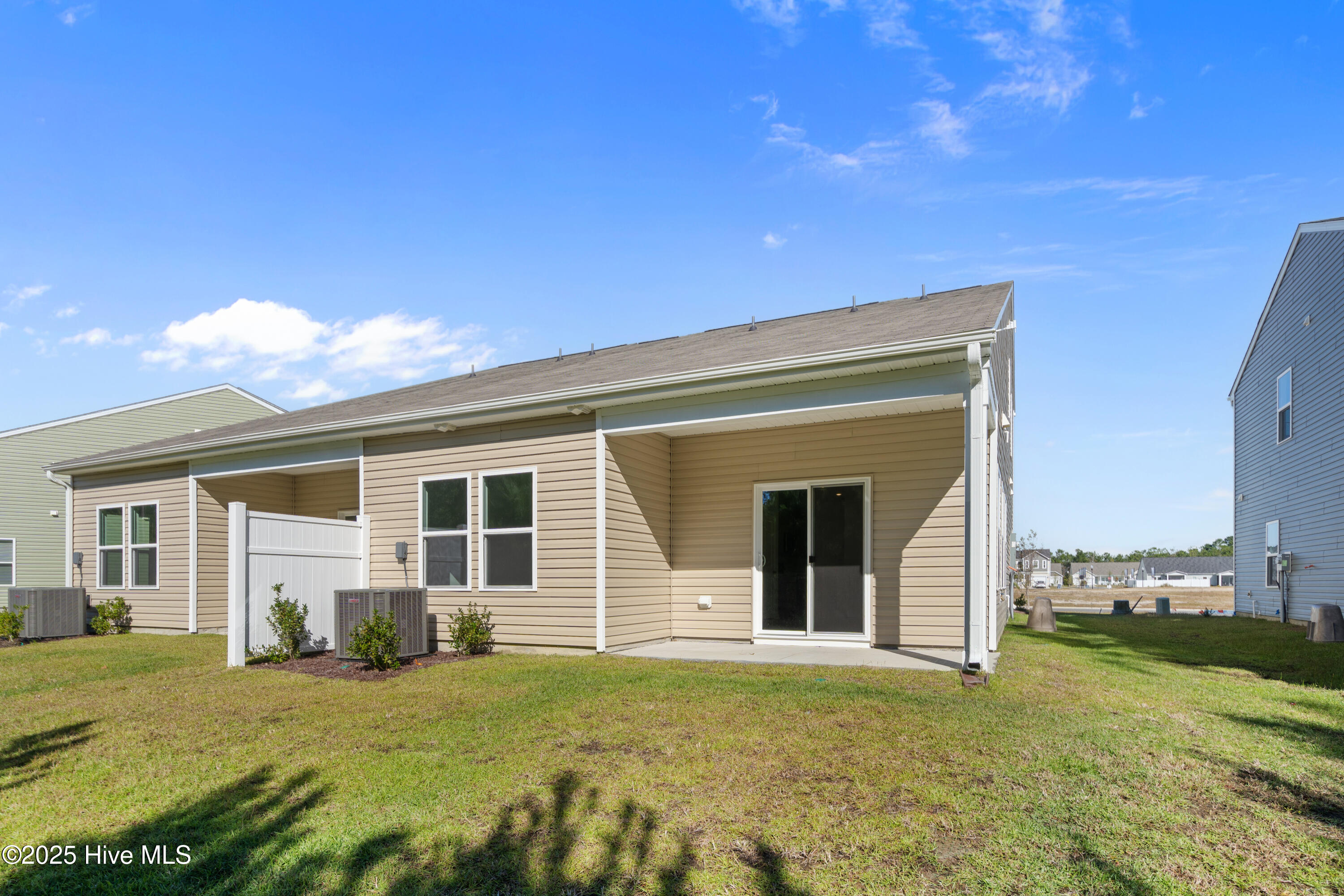 100536968 | Photo 37