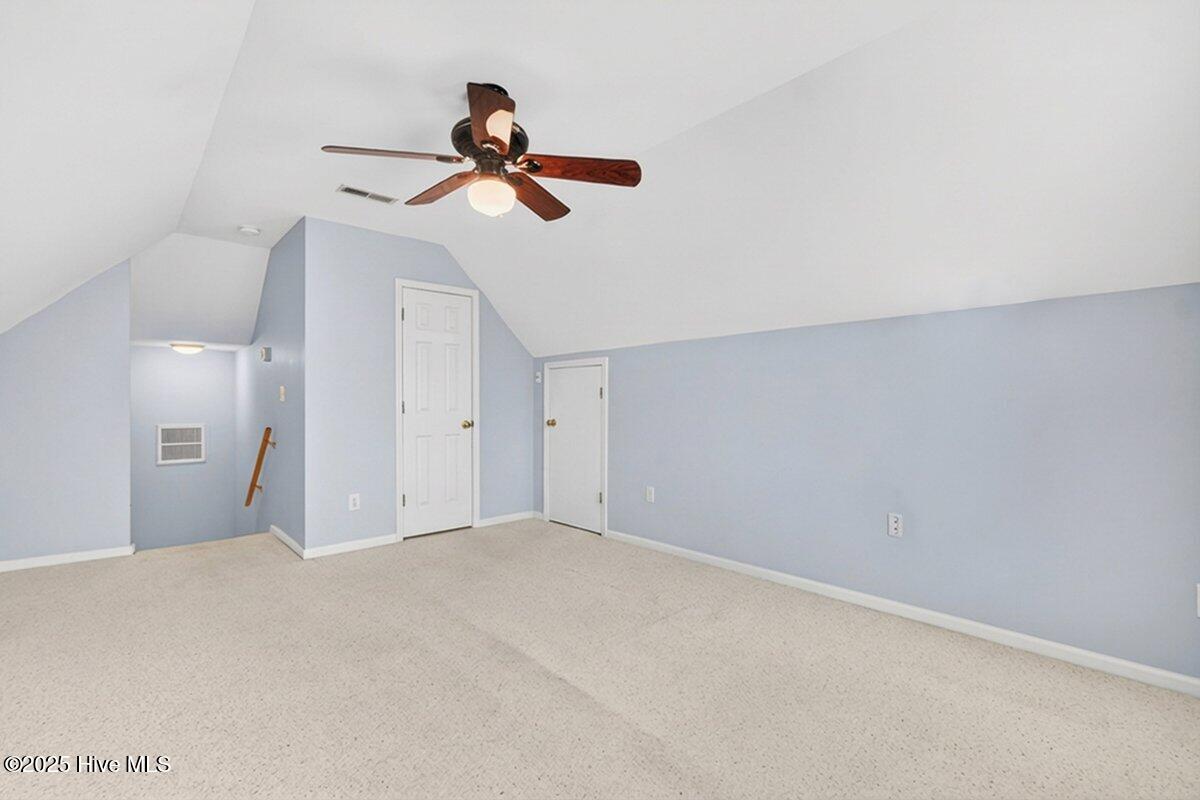 100560013 | Photo 28