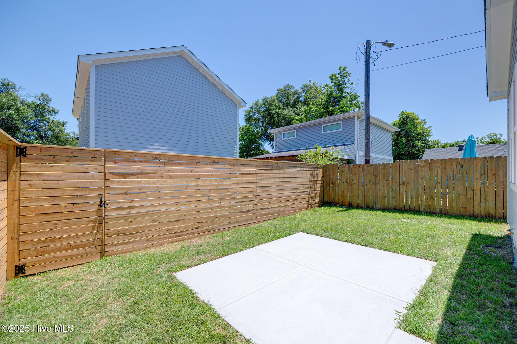 100521175 | Photo 31