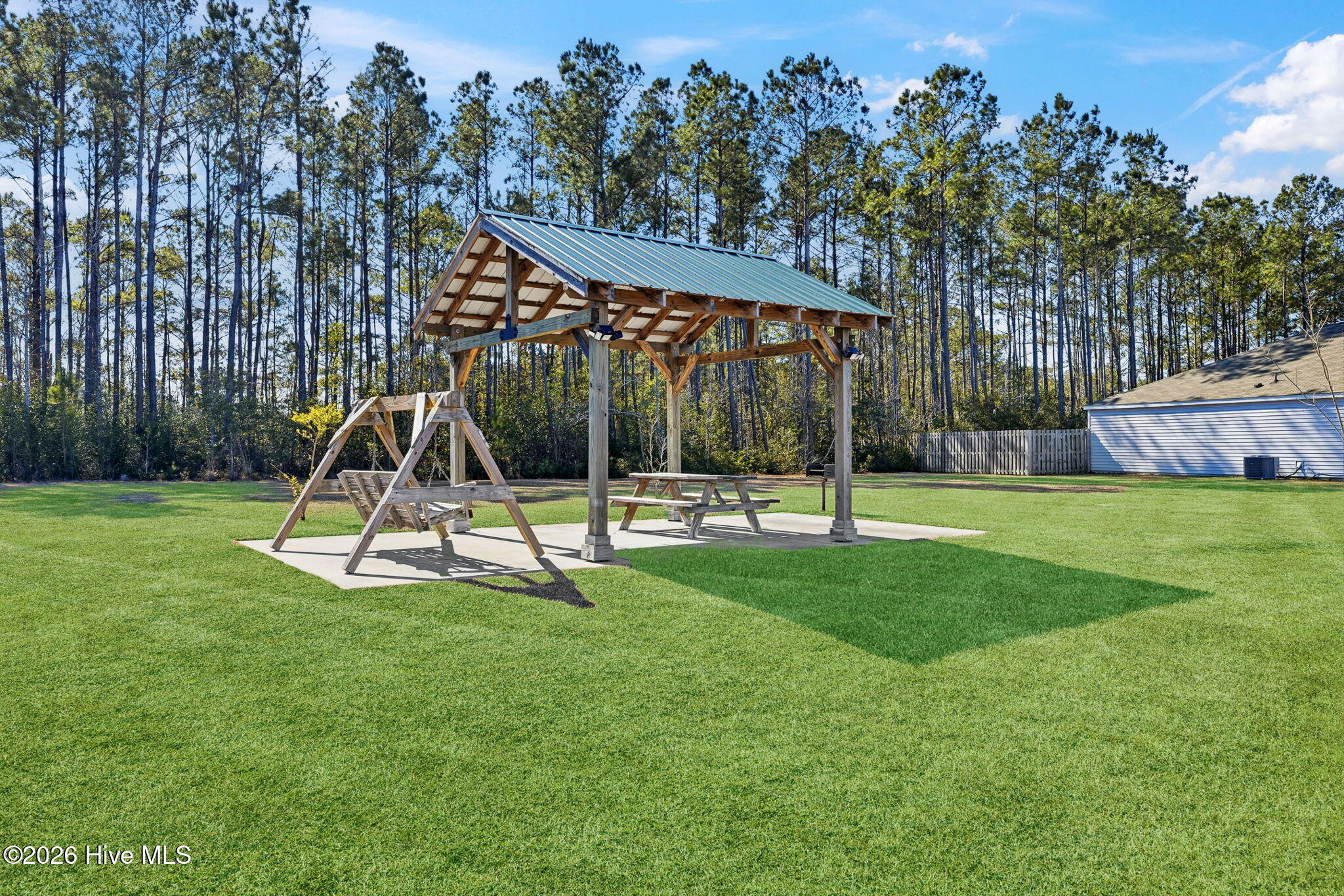 100553994 | Photo 50