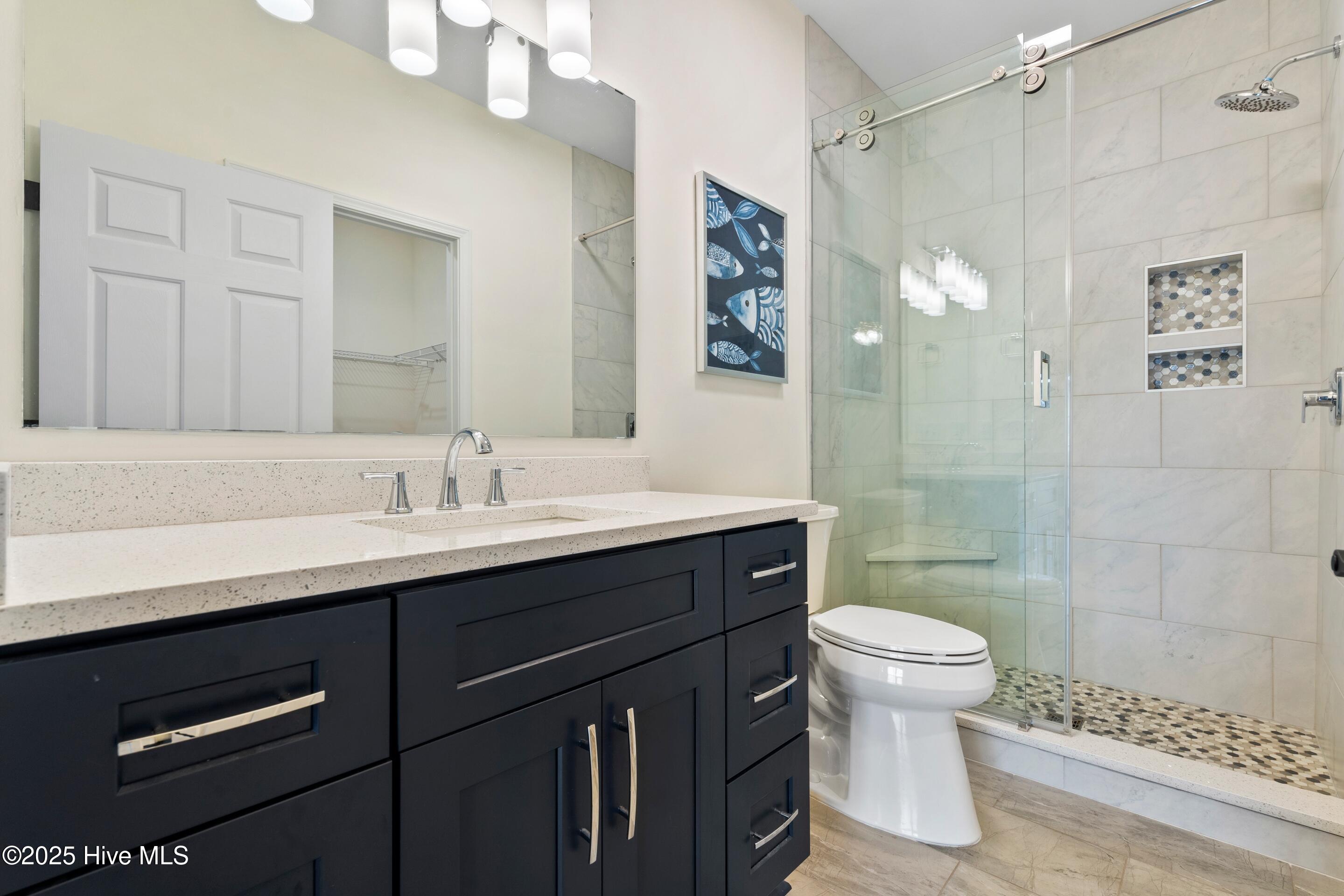 100542567 | Photo 31