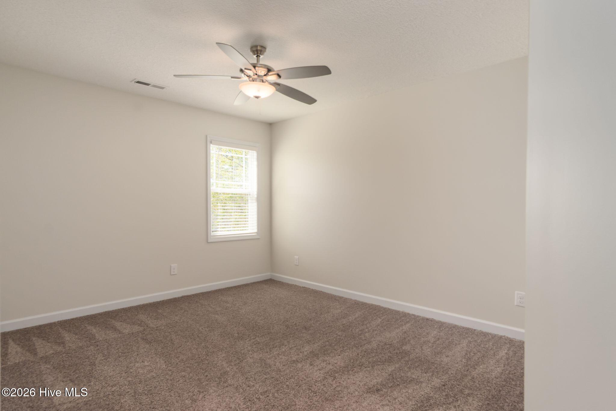 100566459 | Photo 35