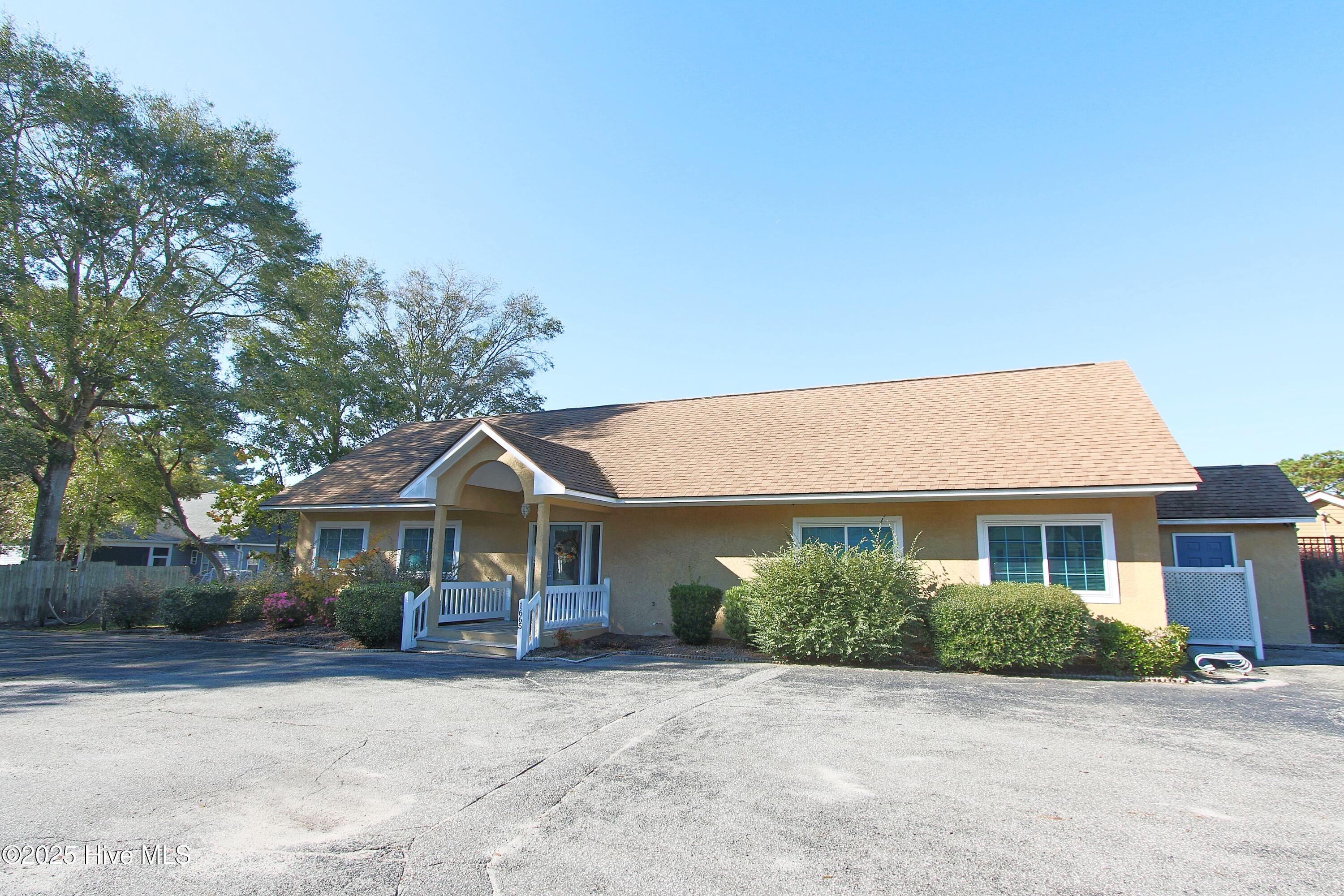 100539701 | Photo 37