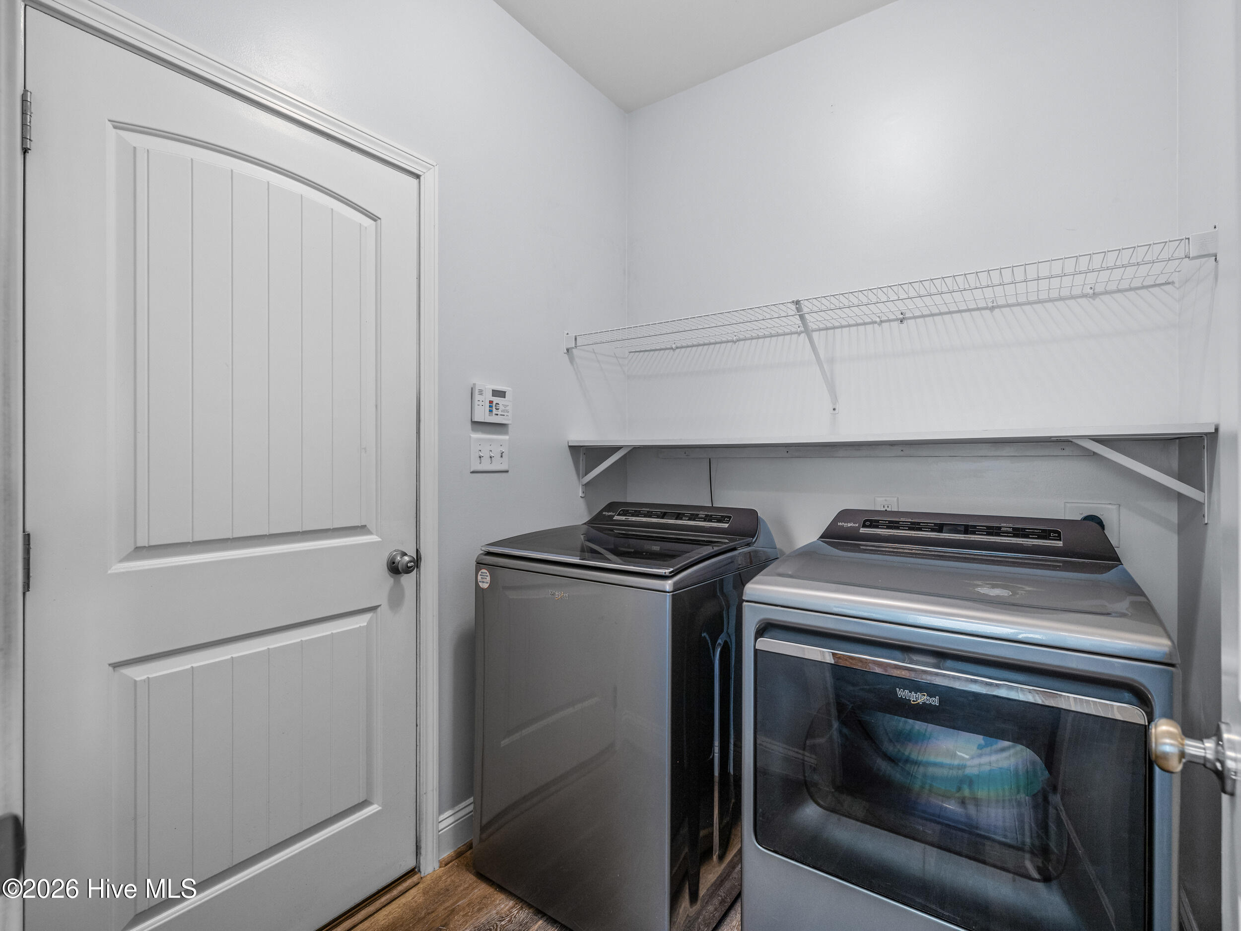 100567320 | Photo 18