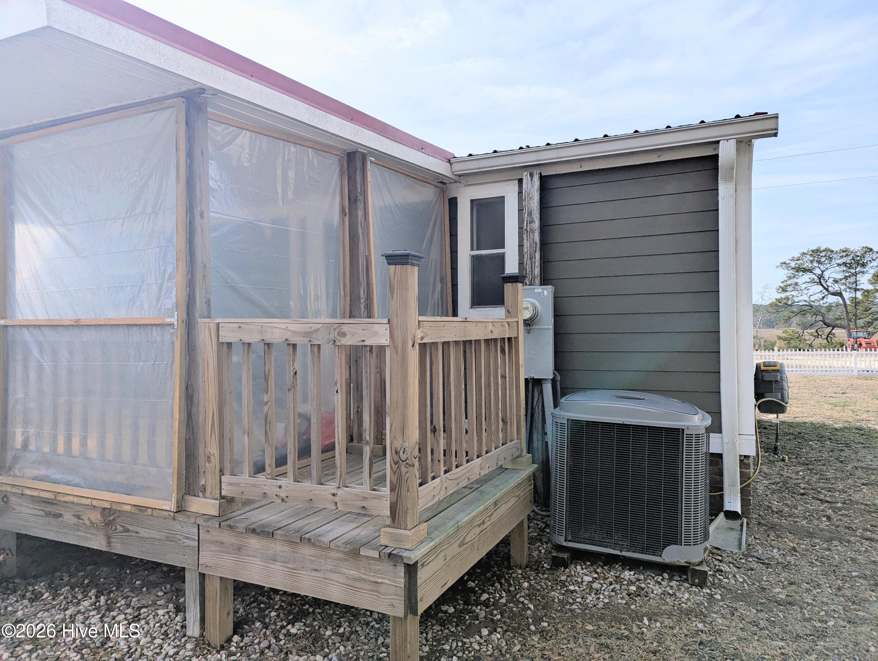 100556092 | Photo 23