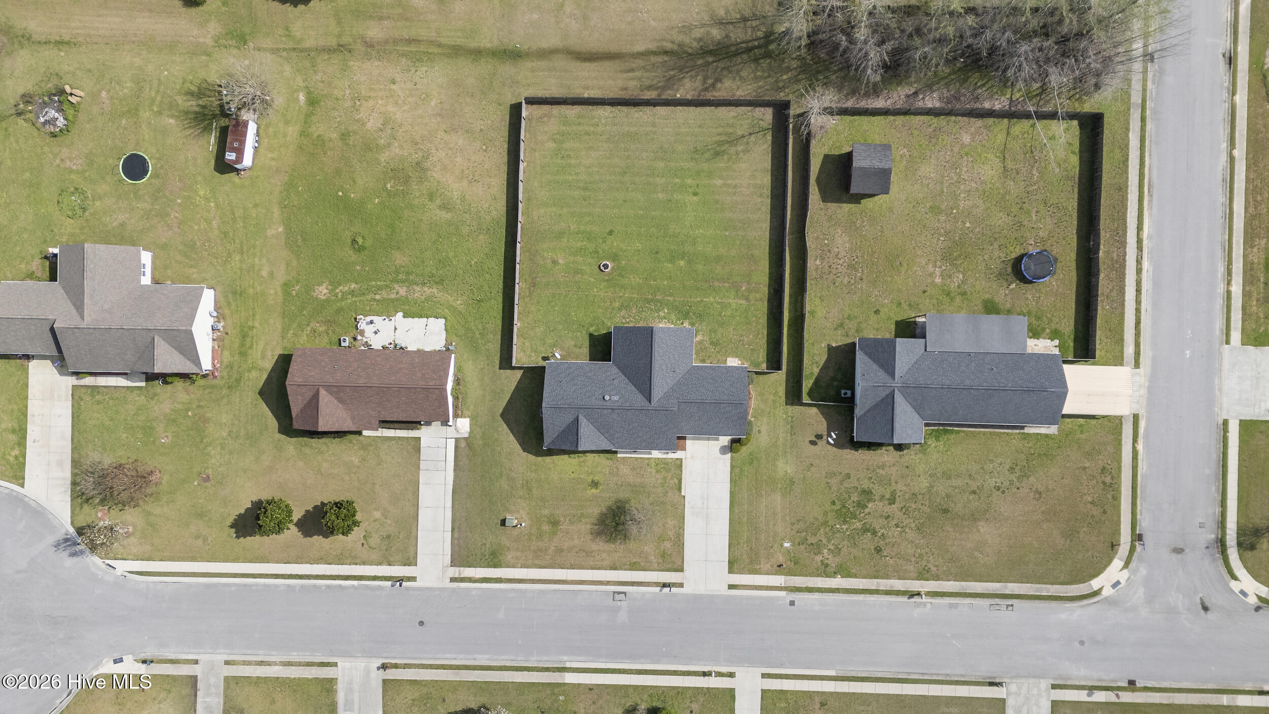 100564039 | Photo 40