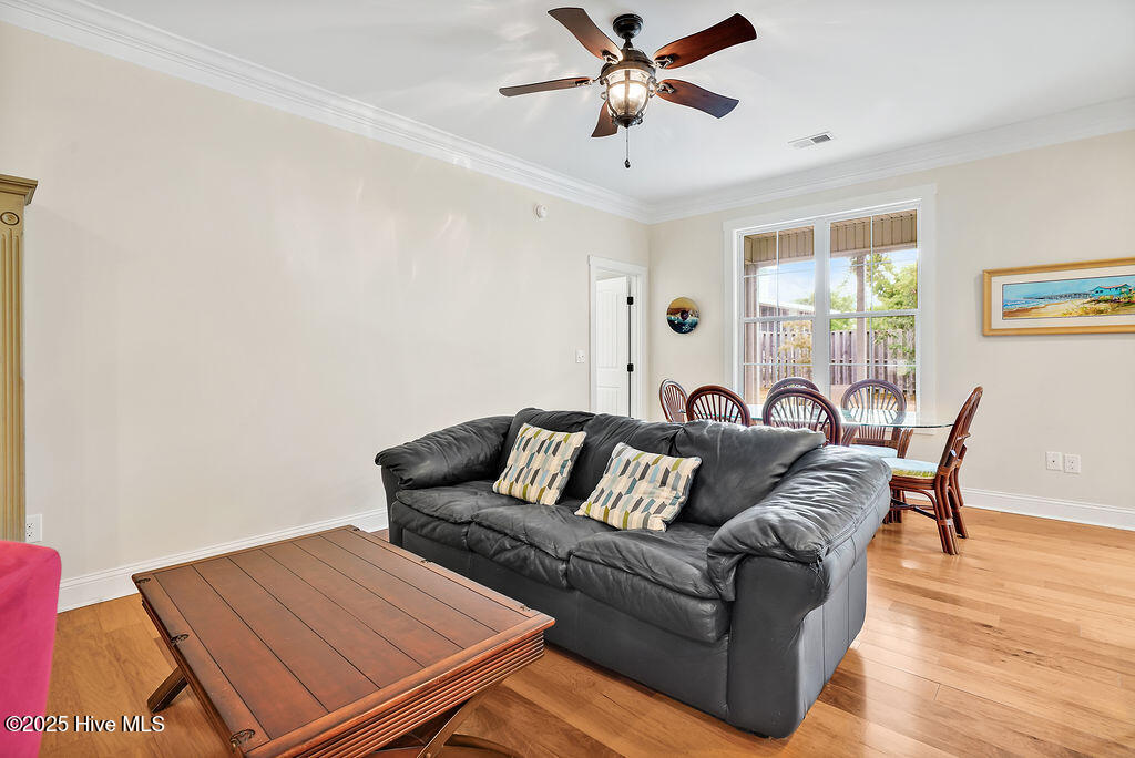 100504186 | Photo 10