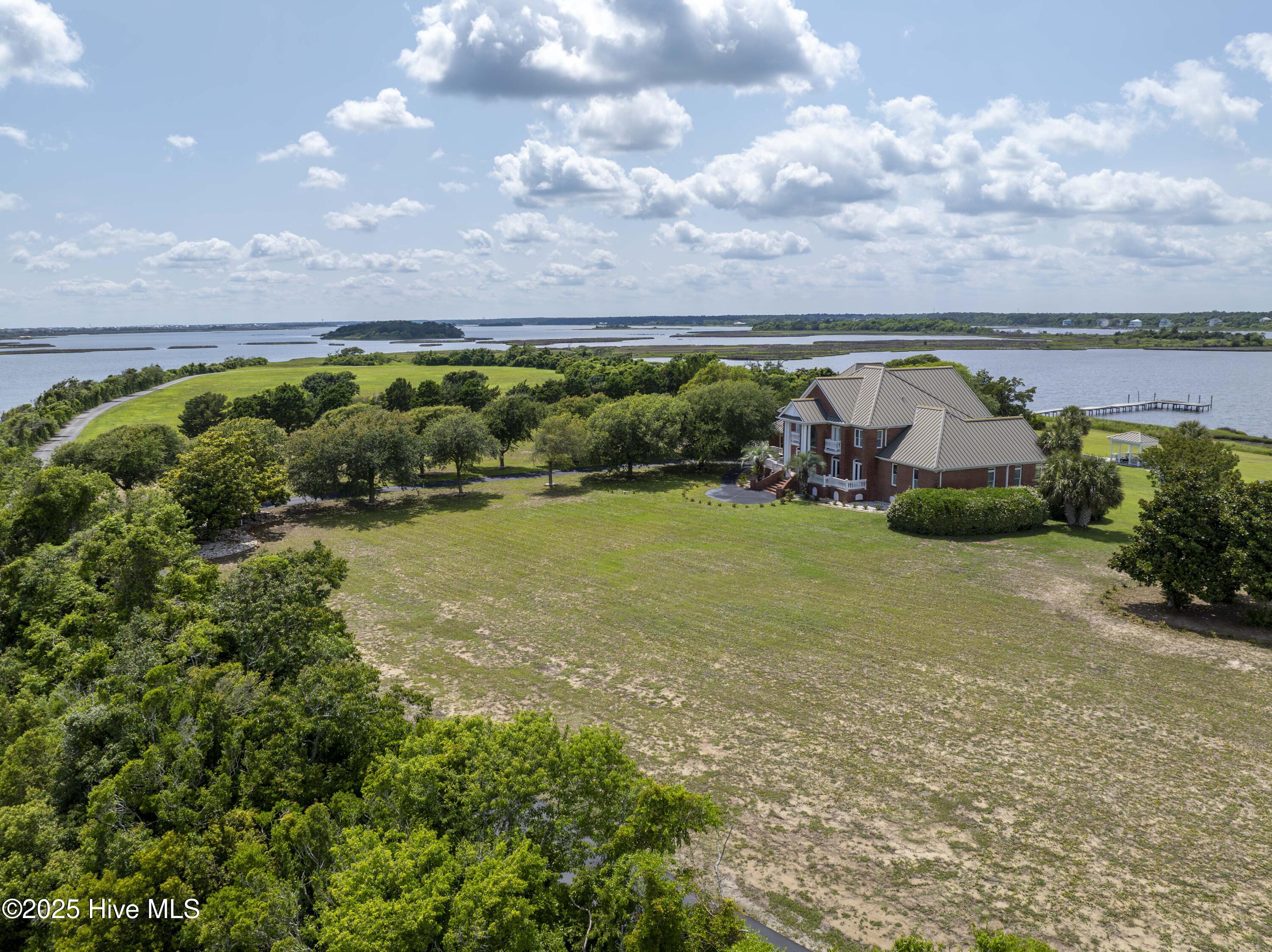 100512986 | Photo 78