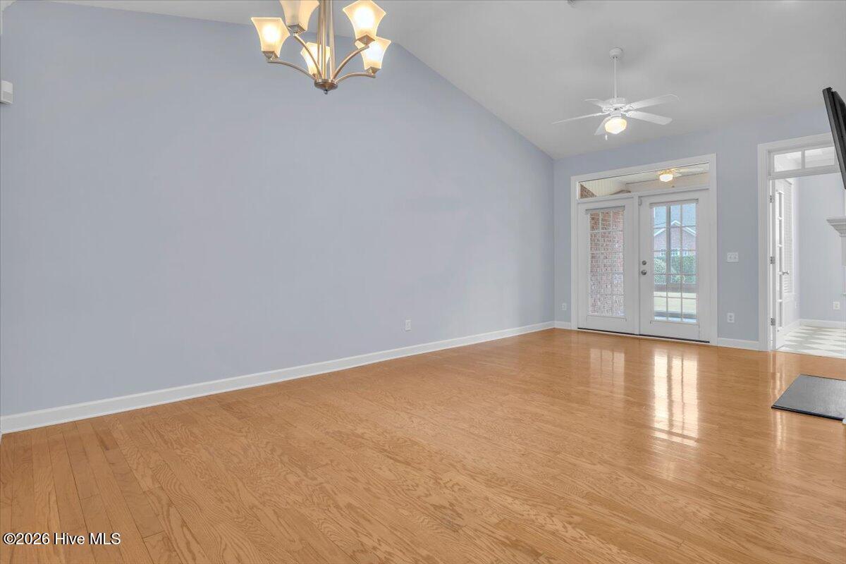 100547572 | Photo 17